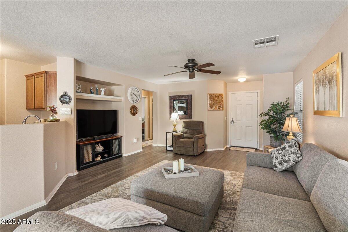 46150 W WINDMILL Drive