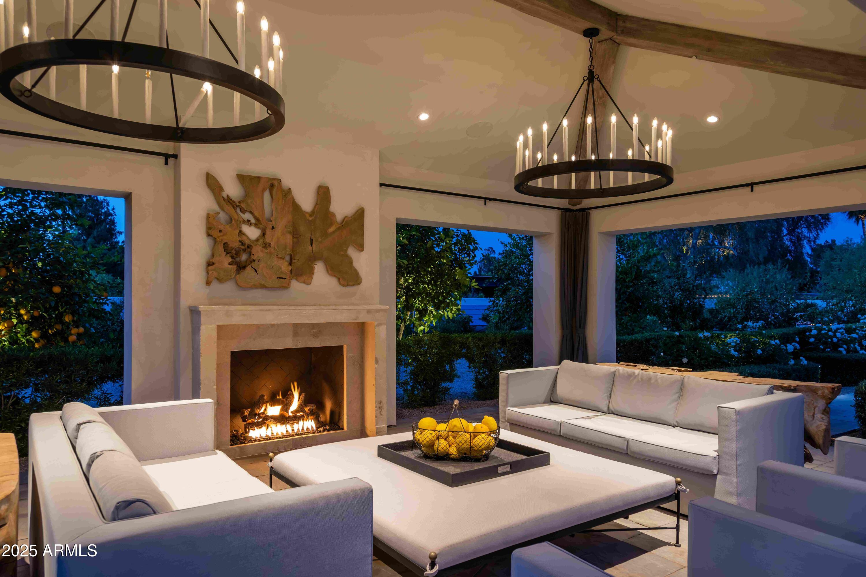 6716 E MALCOMB Drive