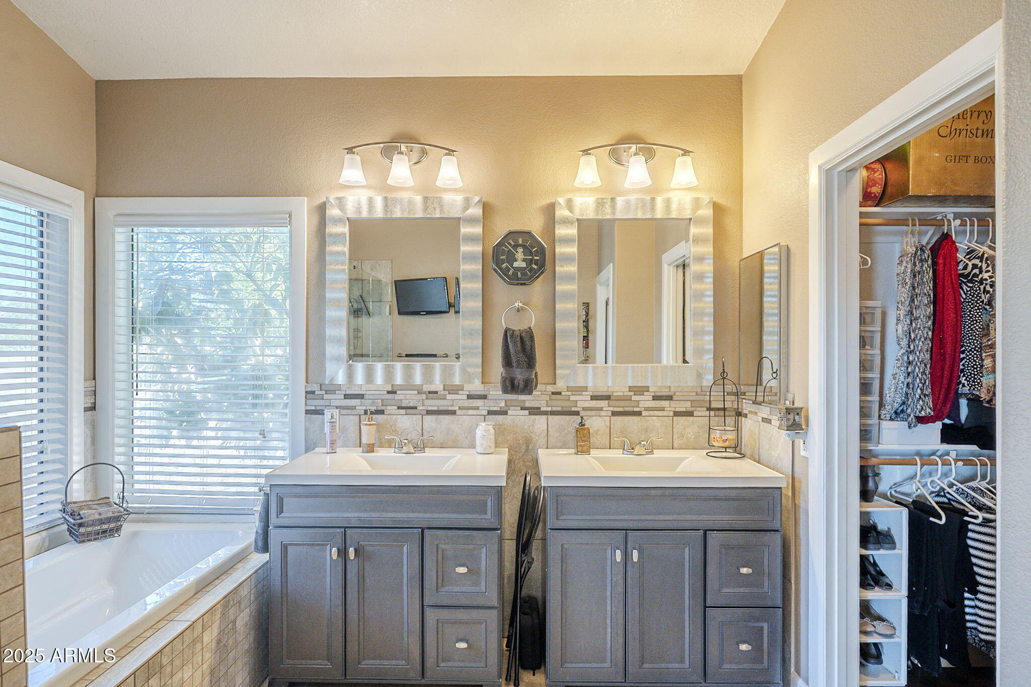 198 N STARBOARD Drive