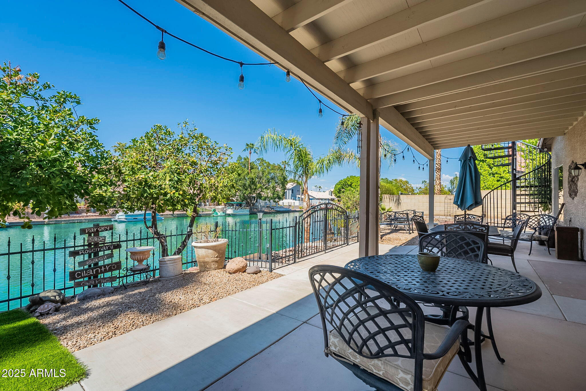 198 N STARBOARD Drive