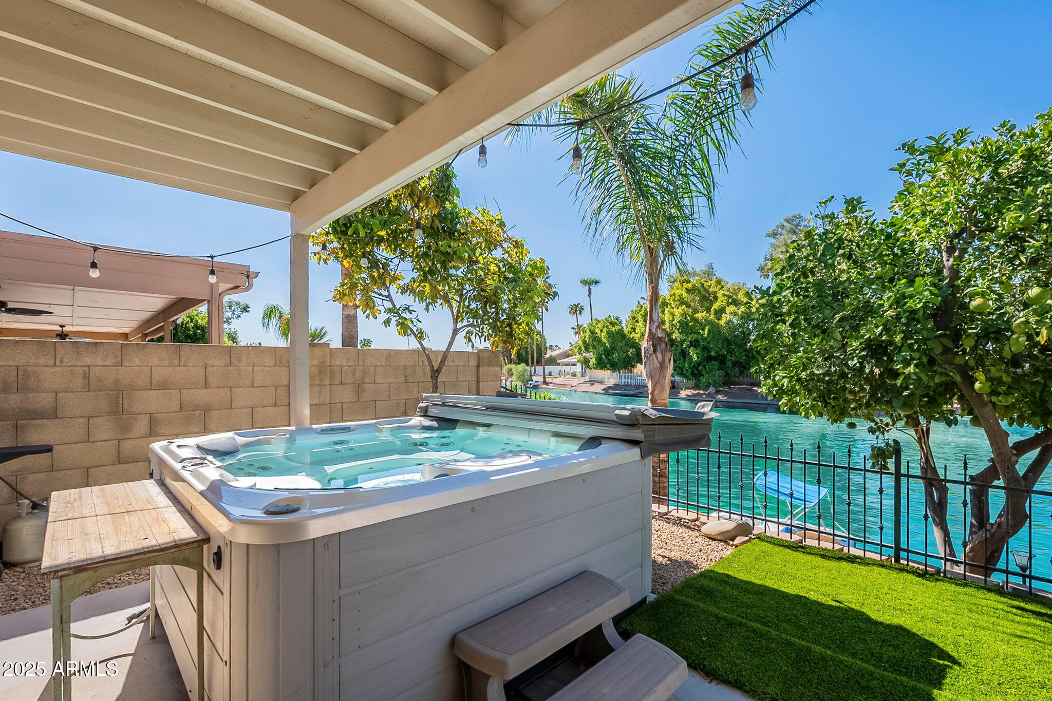 198 N STARBOARD Drive