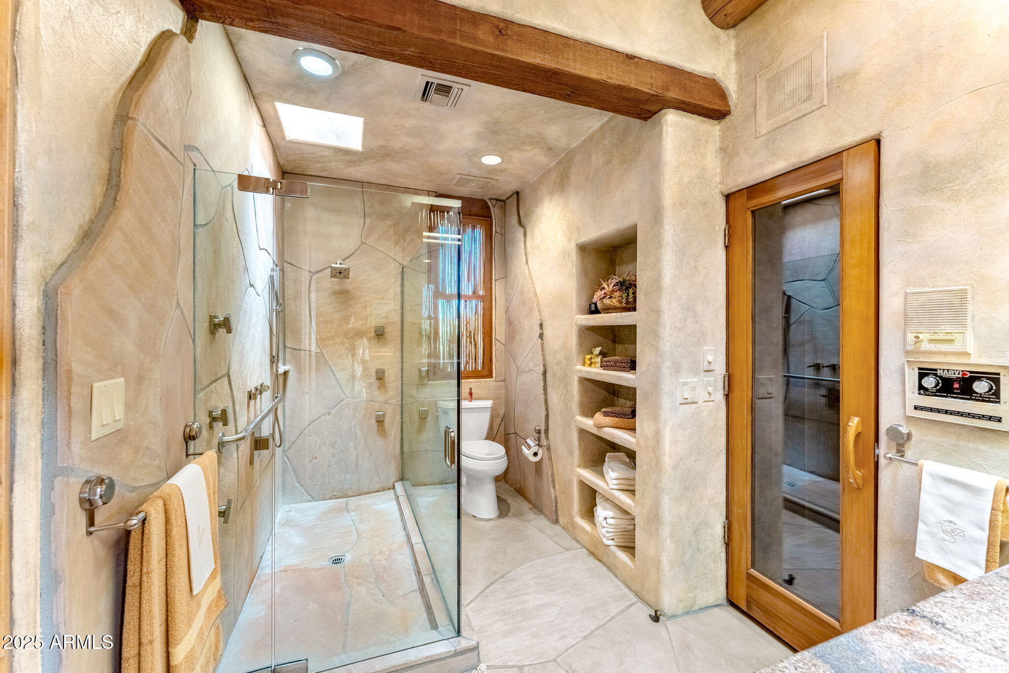 1084 N BOULDER Drive, Carefree