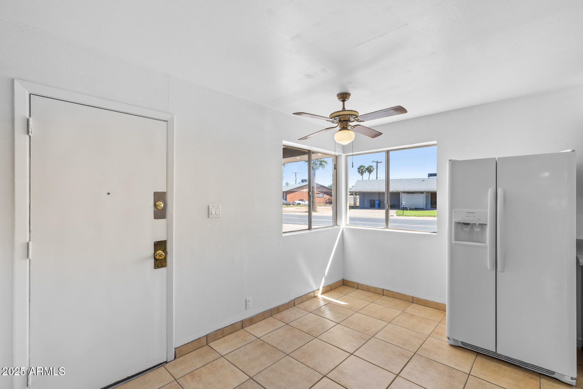 2230 E CHIPMAN Road, Phoenix