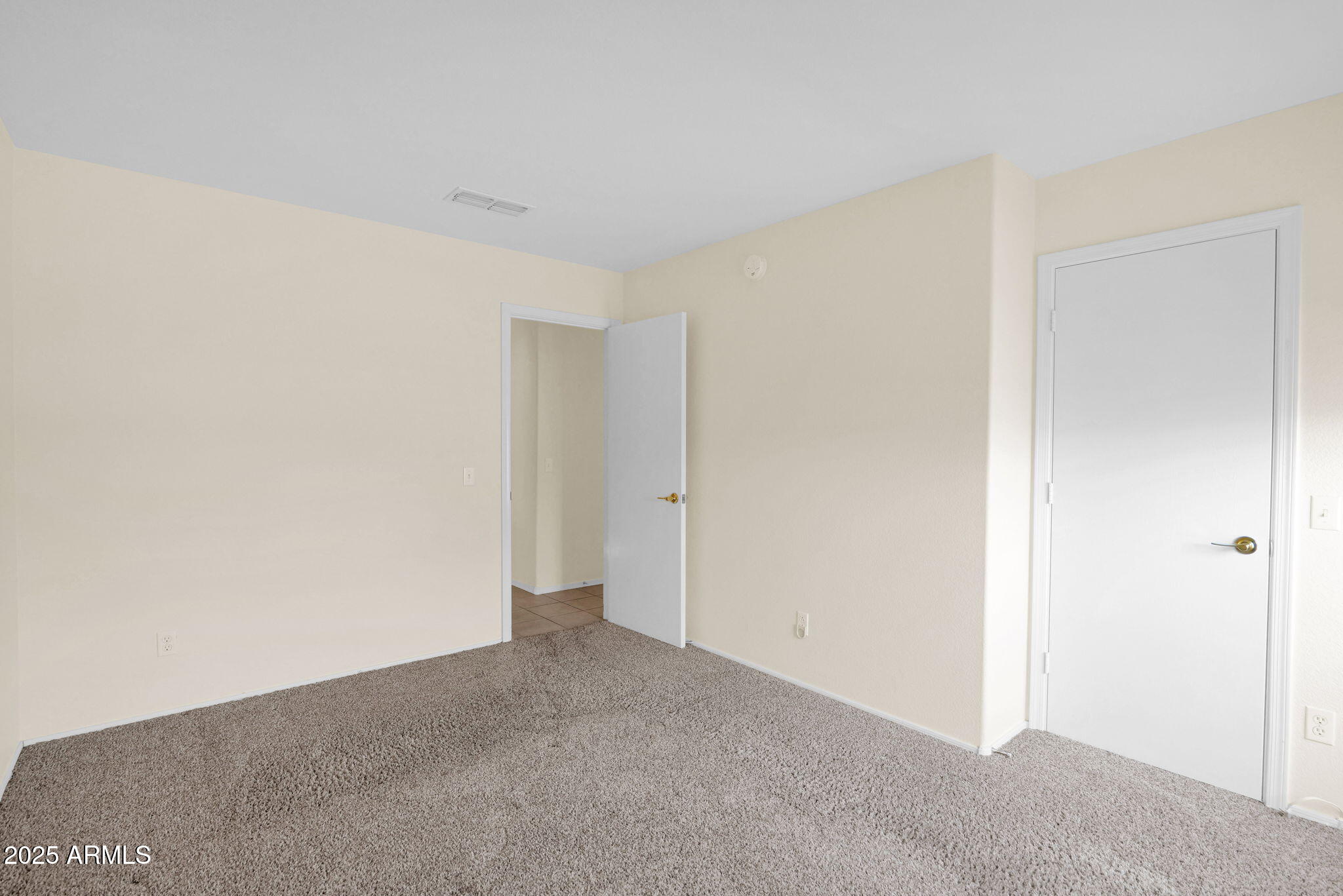 14814 W PICCADILLY Road