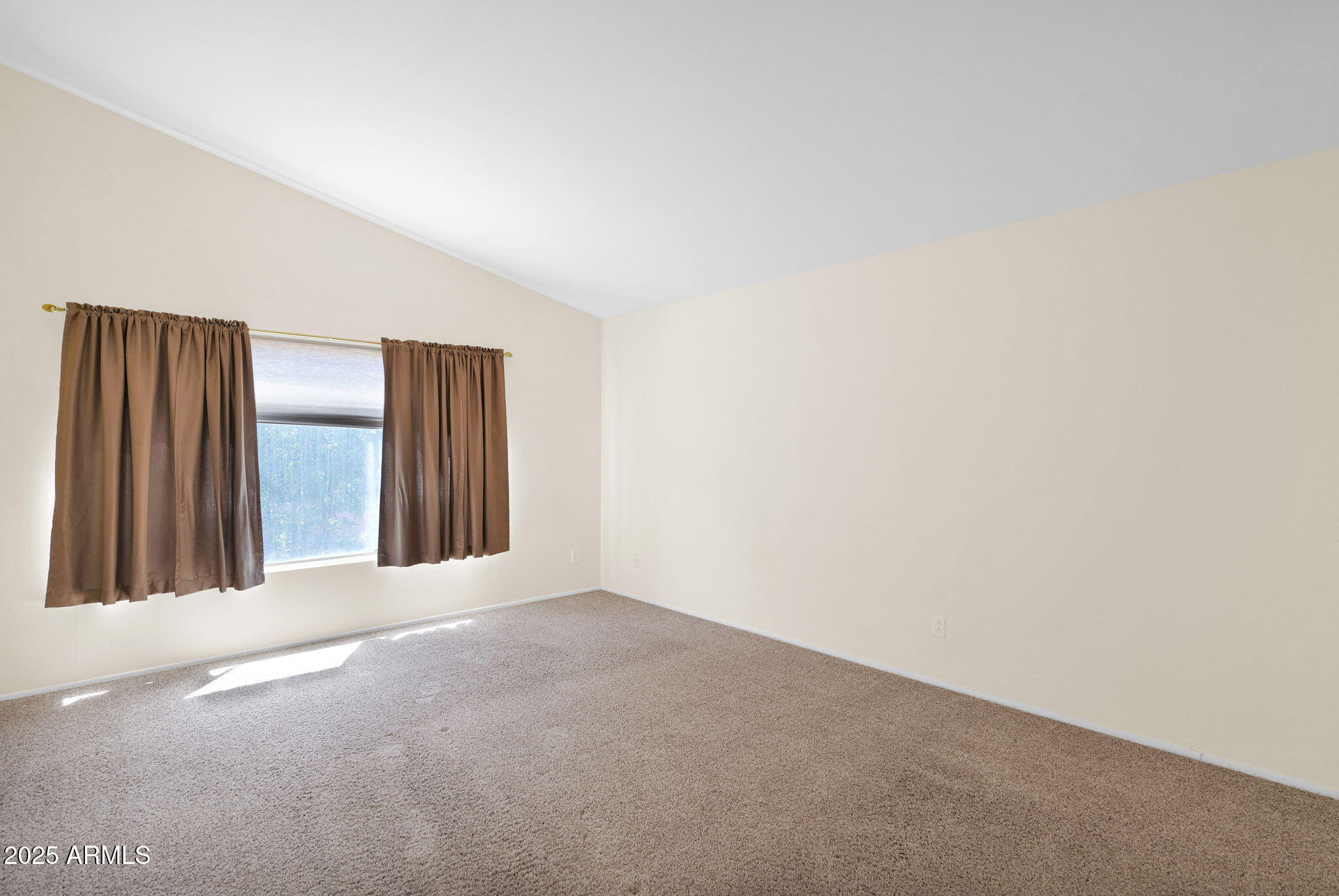 14814 W PICCADILLY Road