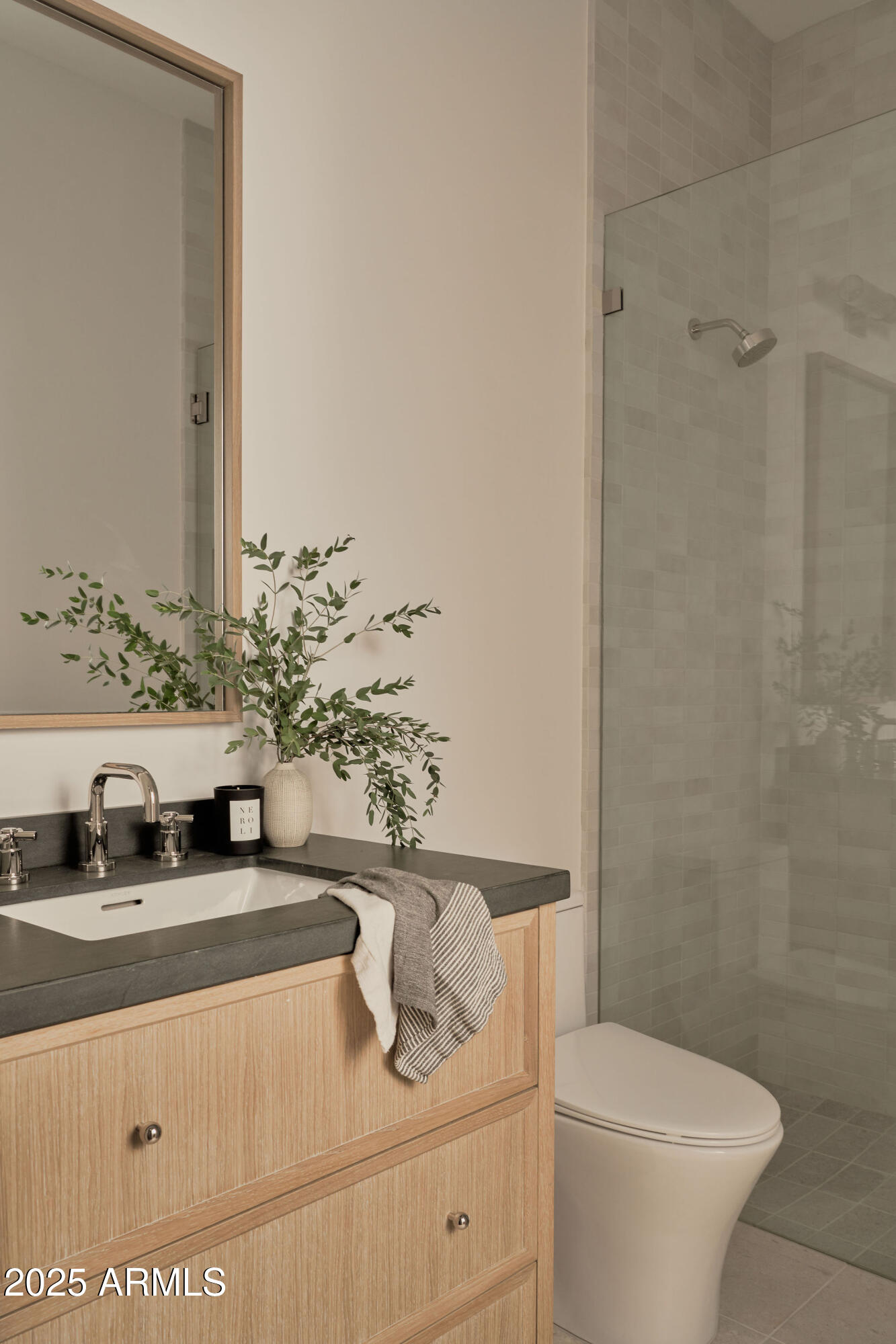 4600 N Rubicon Avenue, 2