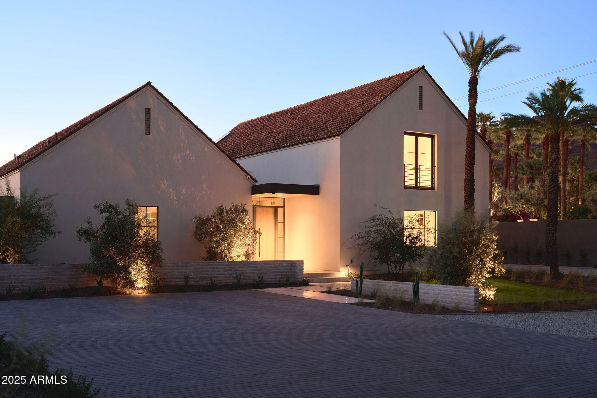 4600 N Rubicon Avenue, 2