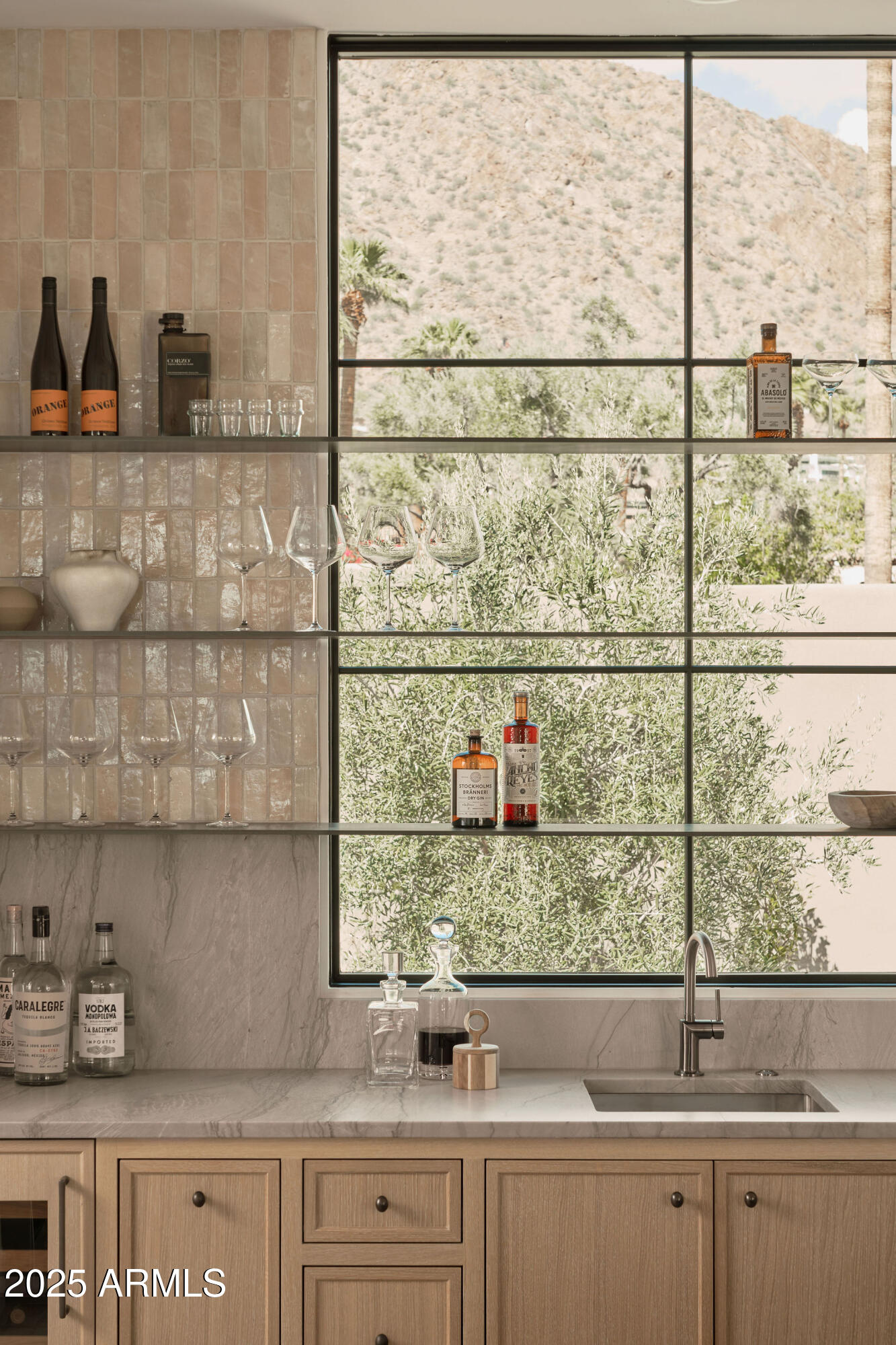 4600 N Rubicon Avenue, 2