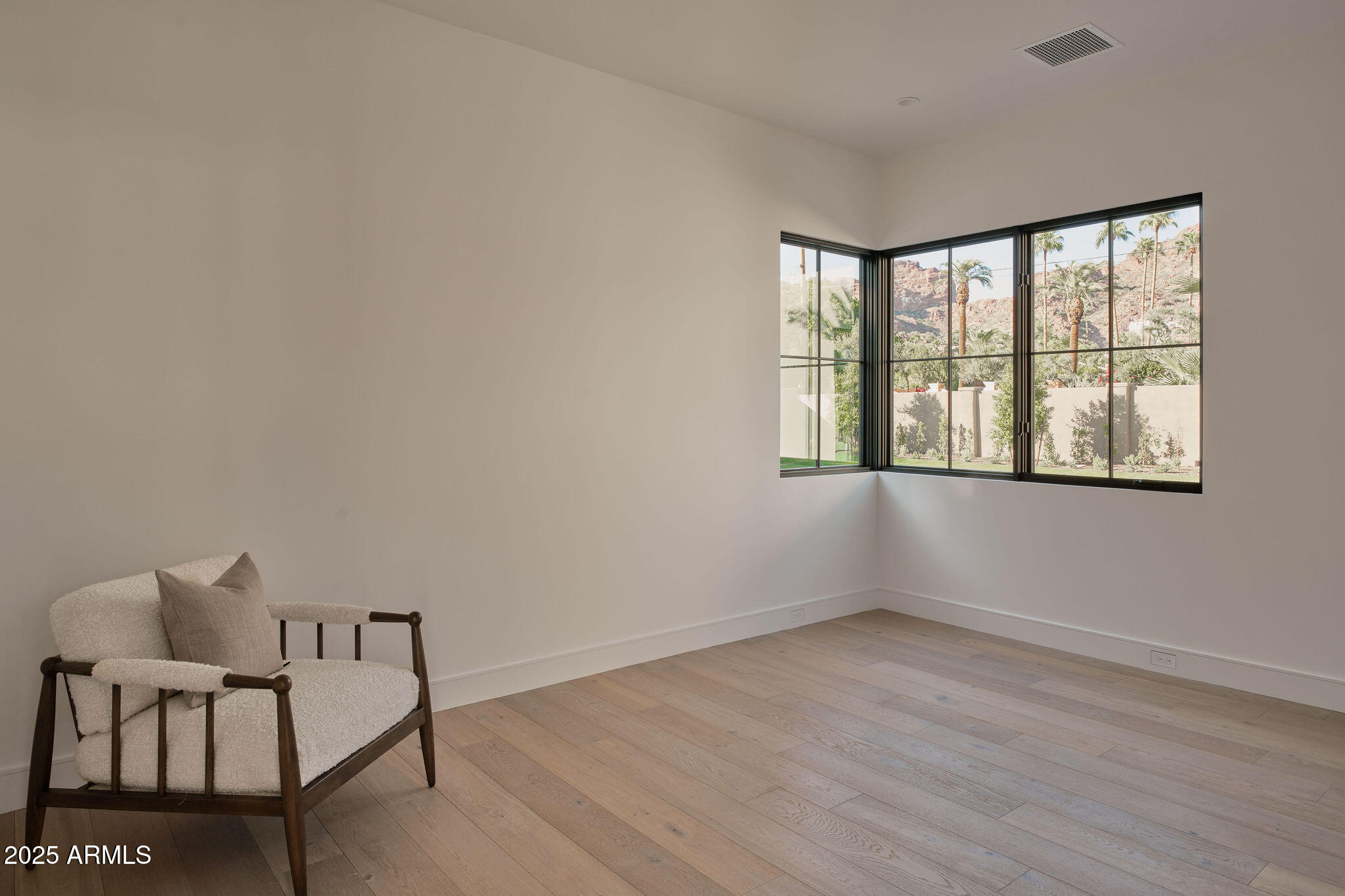 4600 N Rubicon Avenue, 2