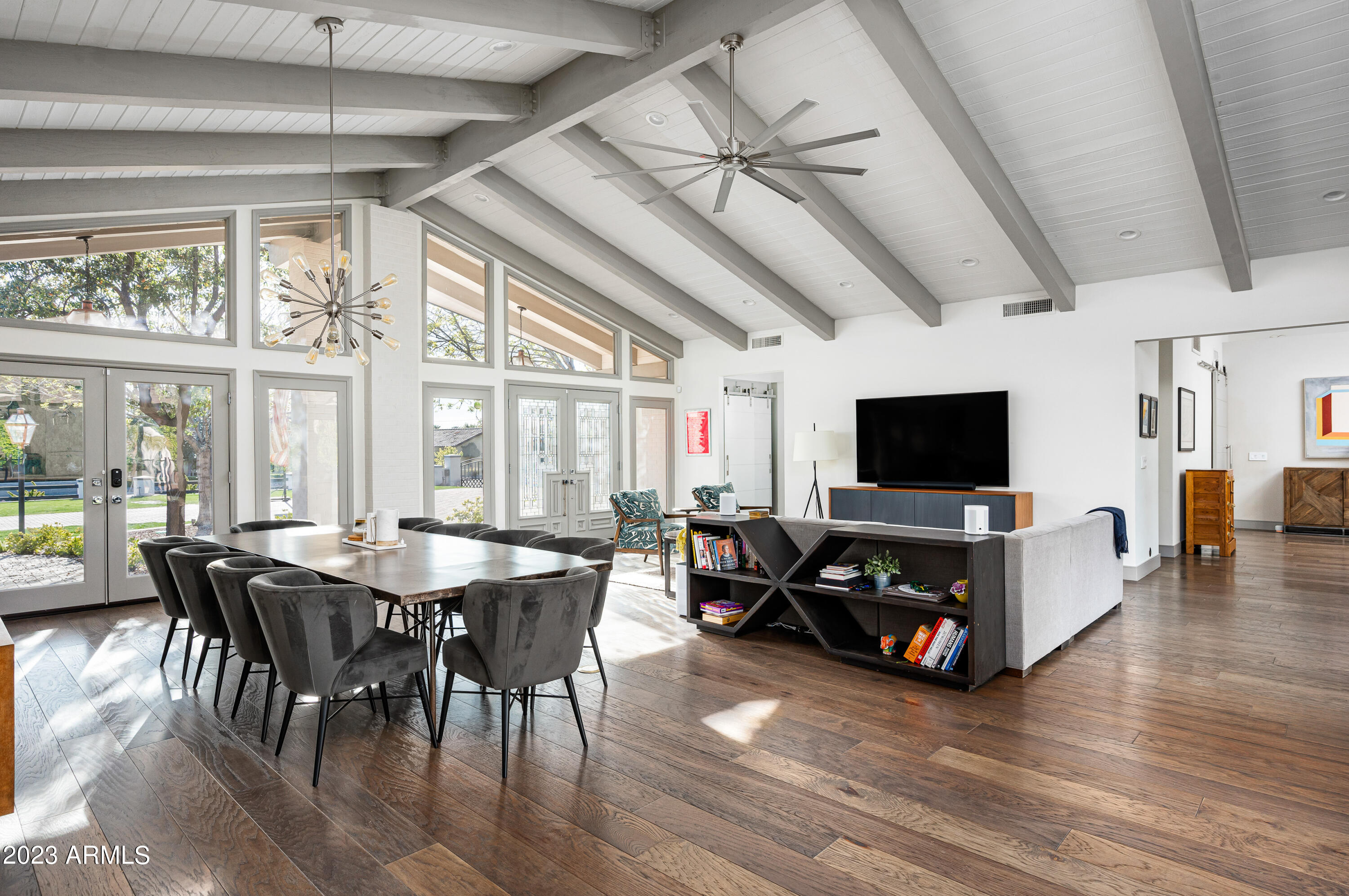 4614 E LAFAYETTE Boulevard