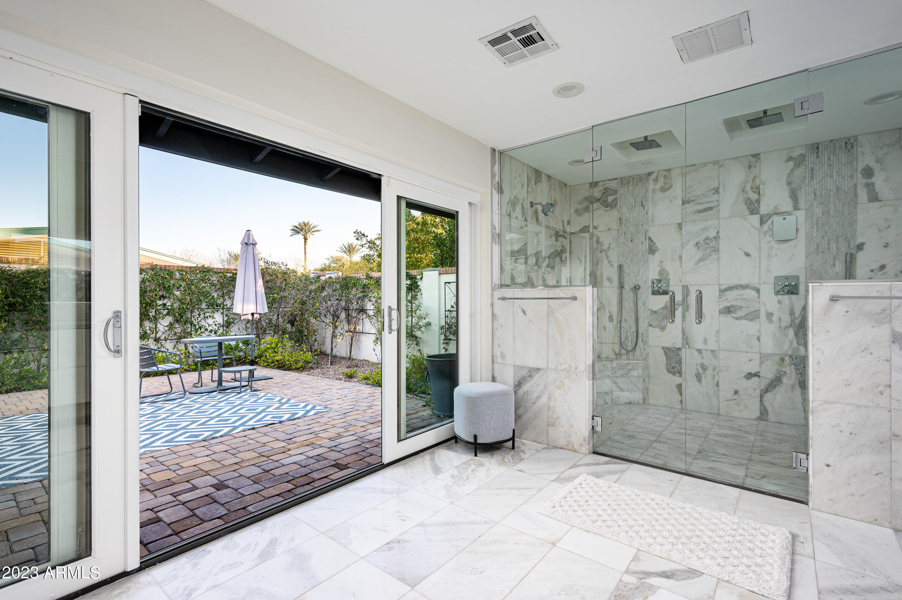 4614 E LAFAYETTE Boulevard