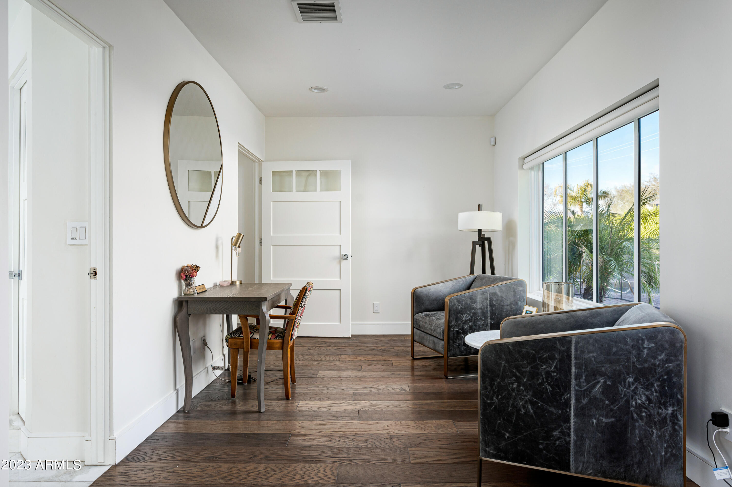 4614 E LAFAYETTE Boulevard