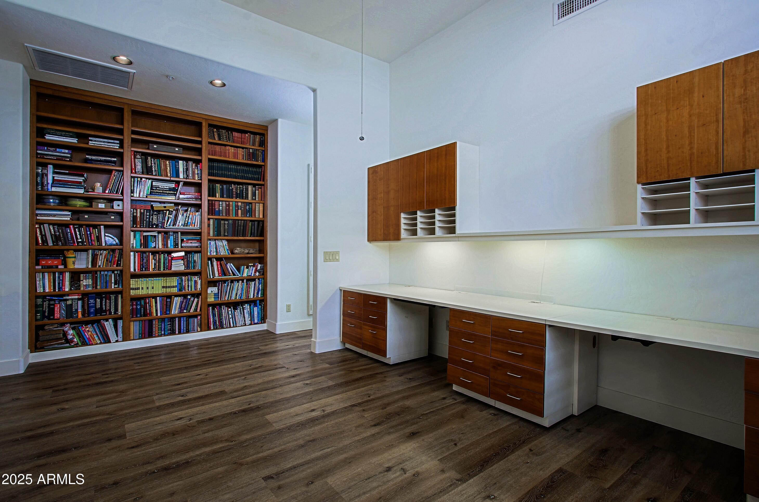 9455 E CAVALRY Drive