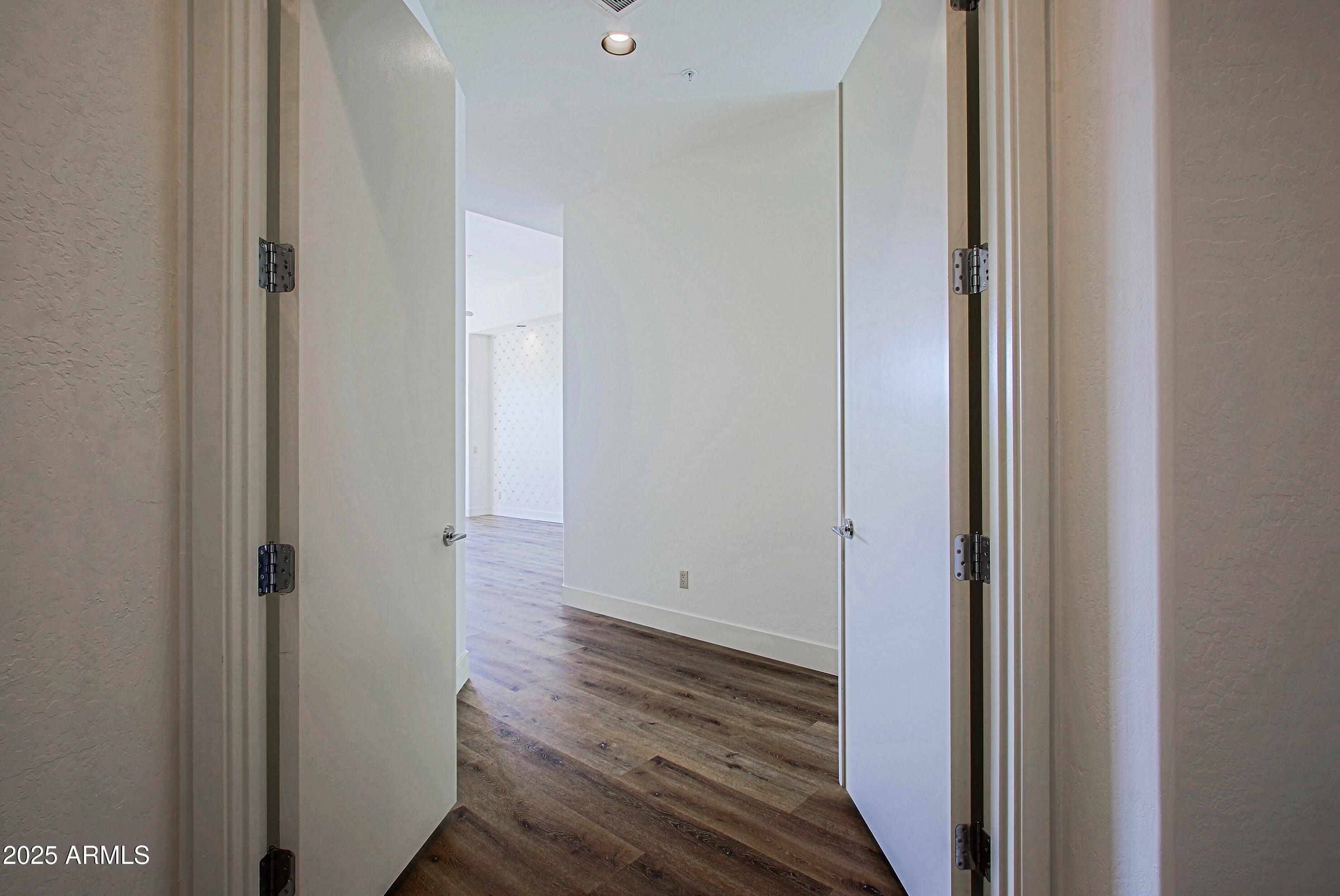 9455 E CAVALRY Drive