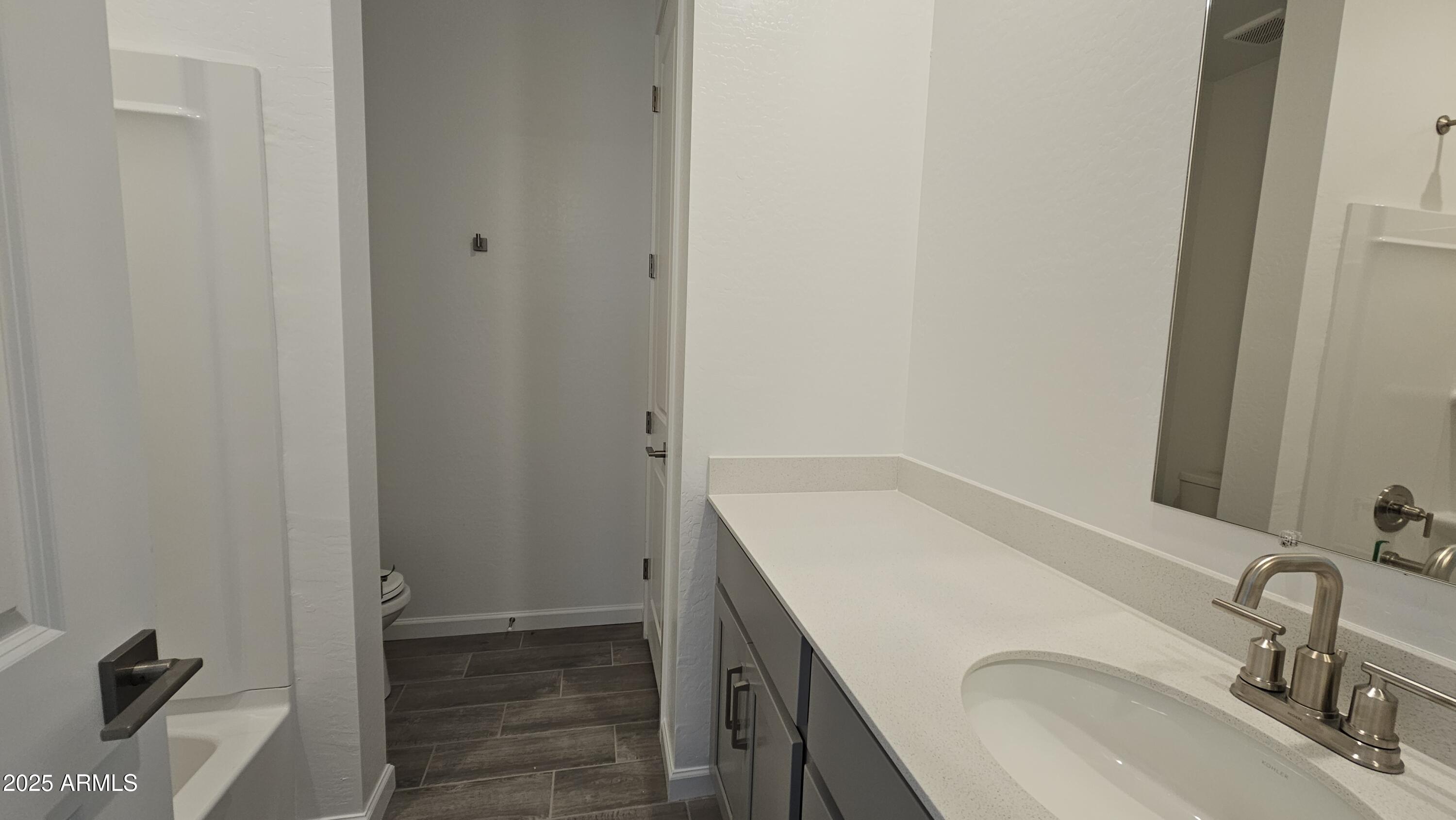 6498 E FIDDLENECK Way