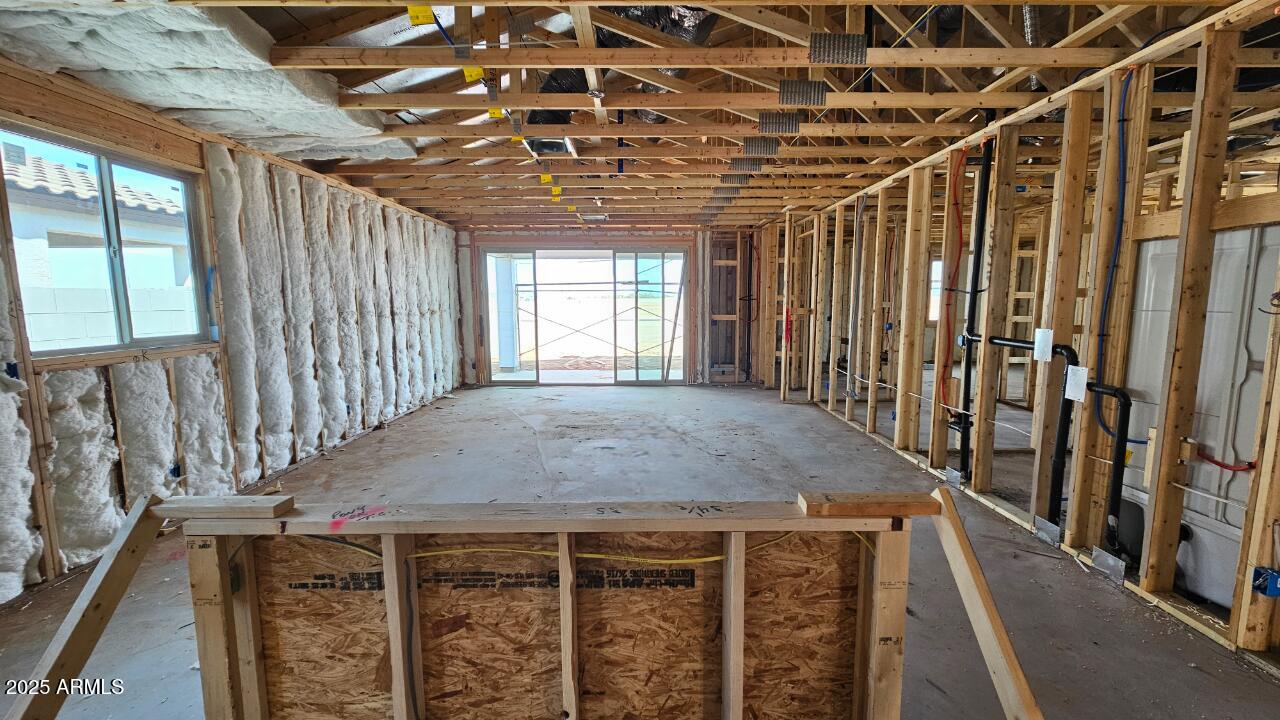 6512 E FIDDLENECK Way