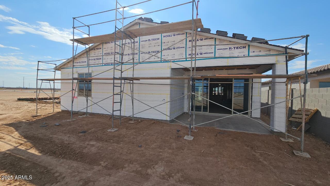 6512 E FIDDLENECK Way