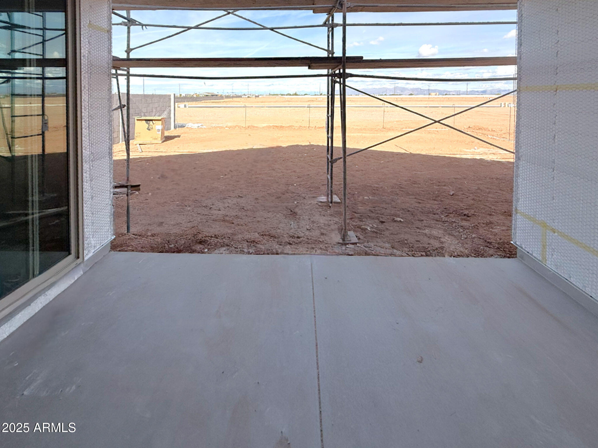 6526 E FIDDLENECK Way