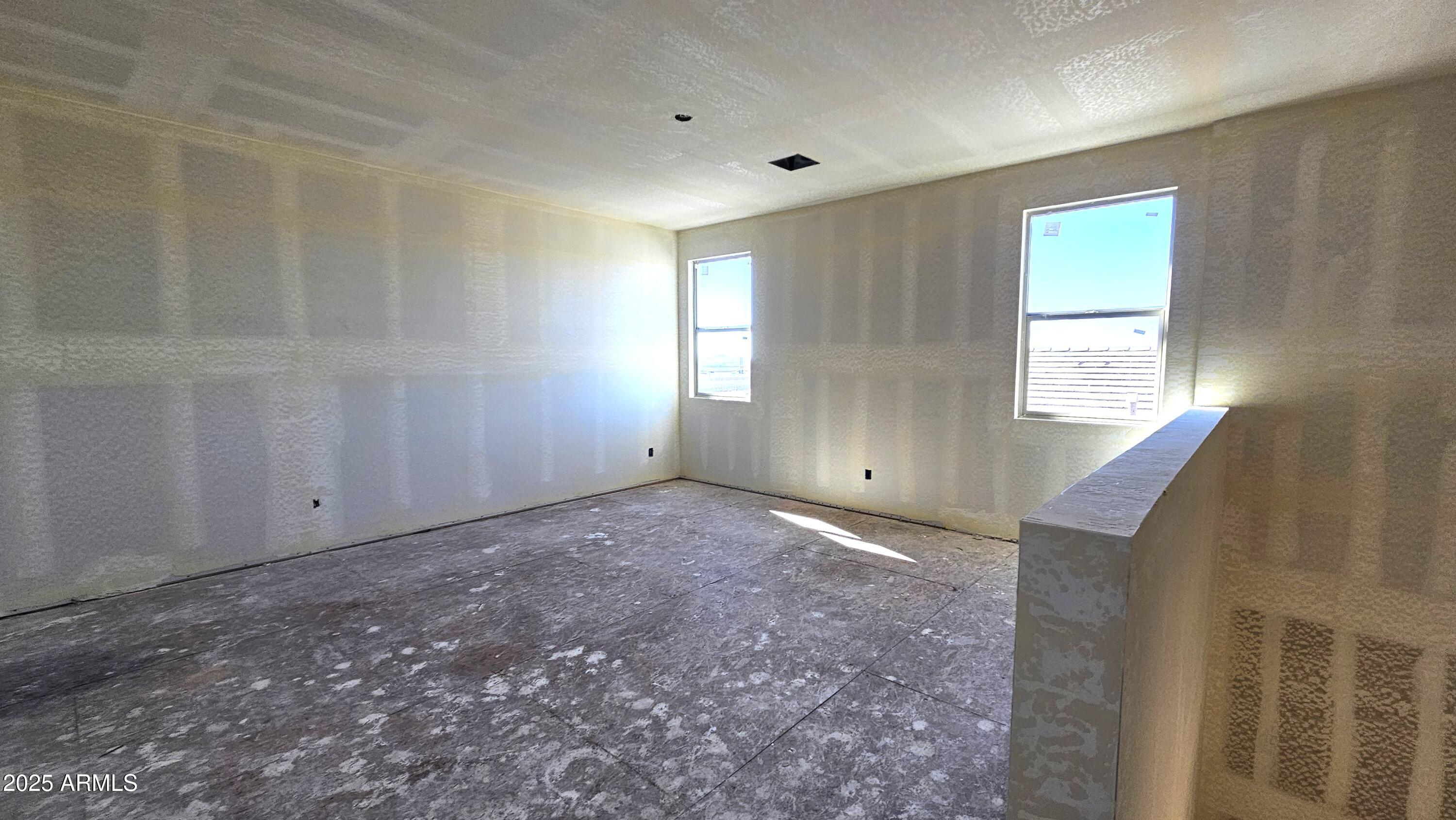 6513 E FIDDLENECK Way