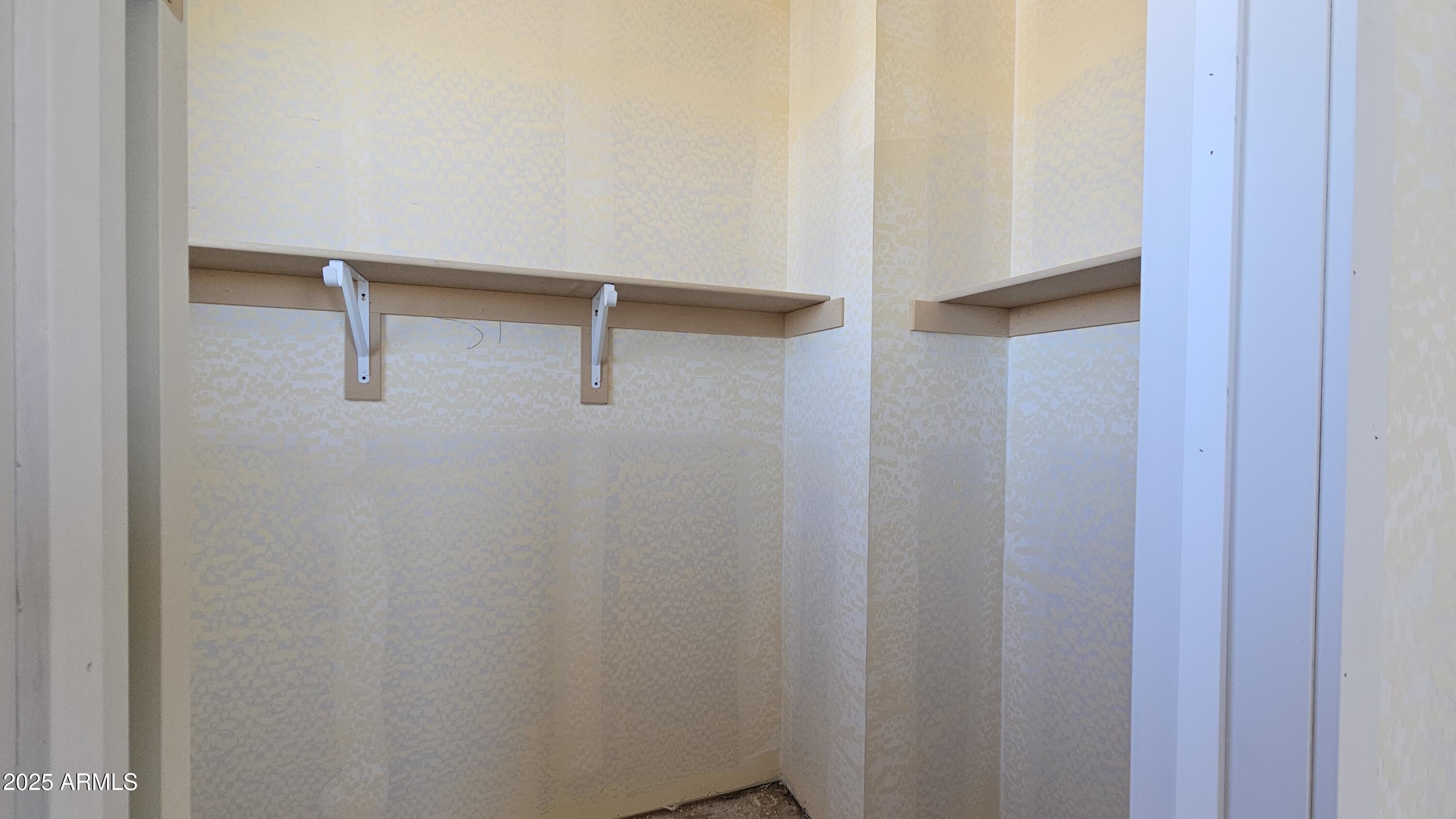 6513 E FIDDLENECK Way