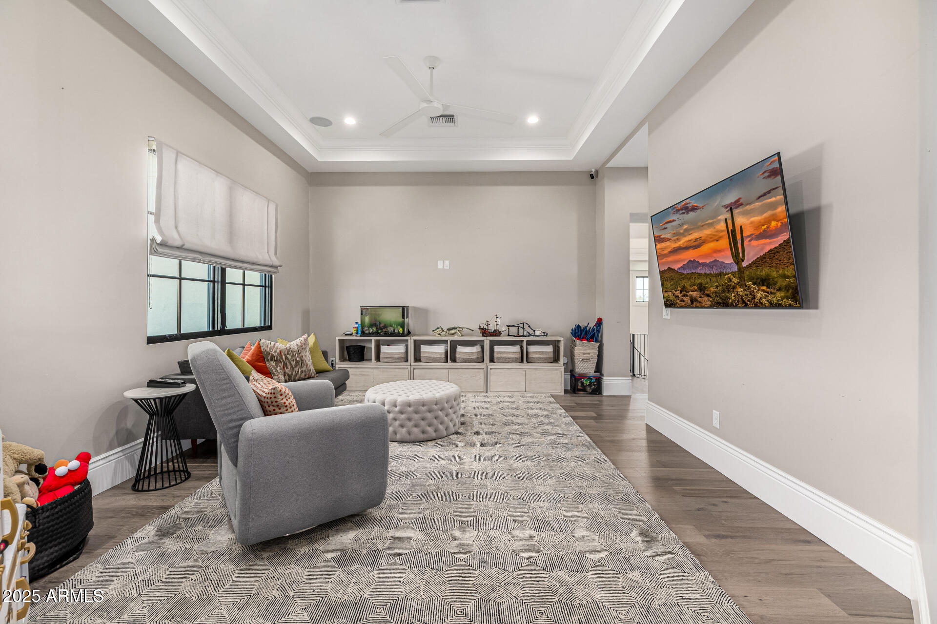 577 W HORSESHOE Place