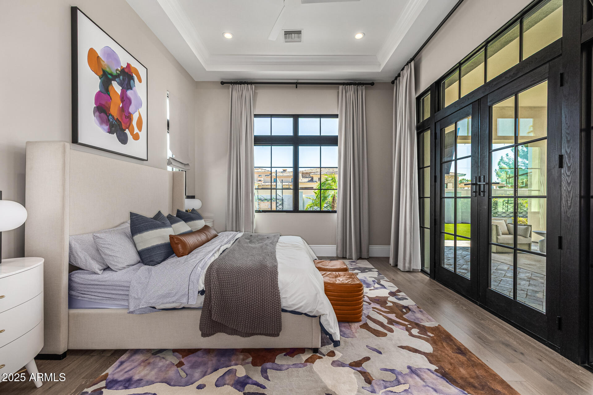 577 W HORSESHOE Place