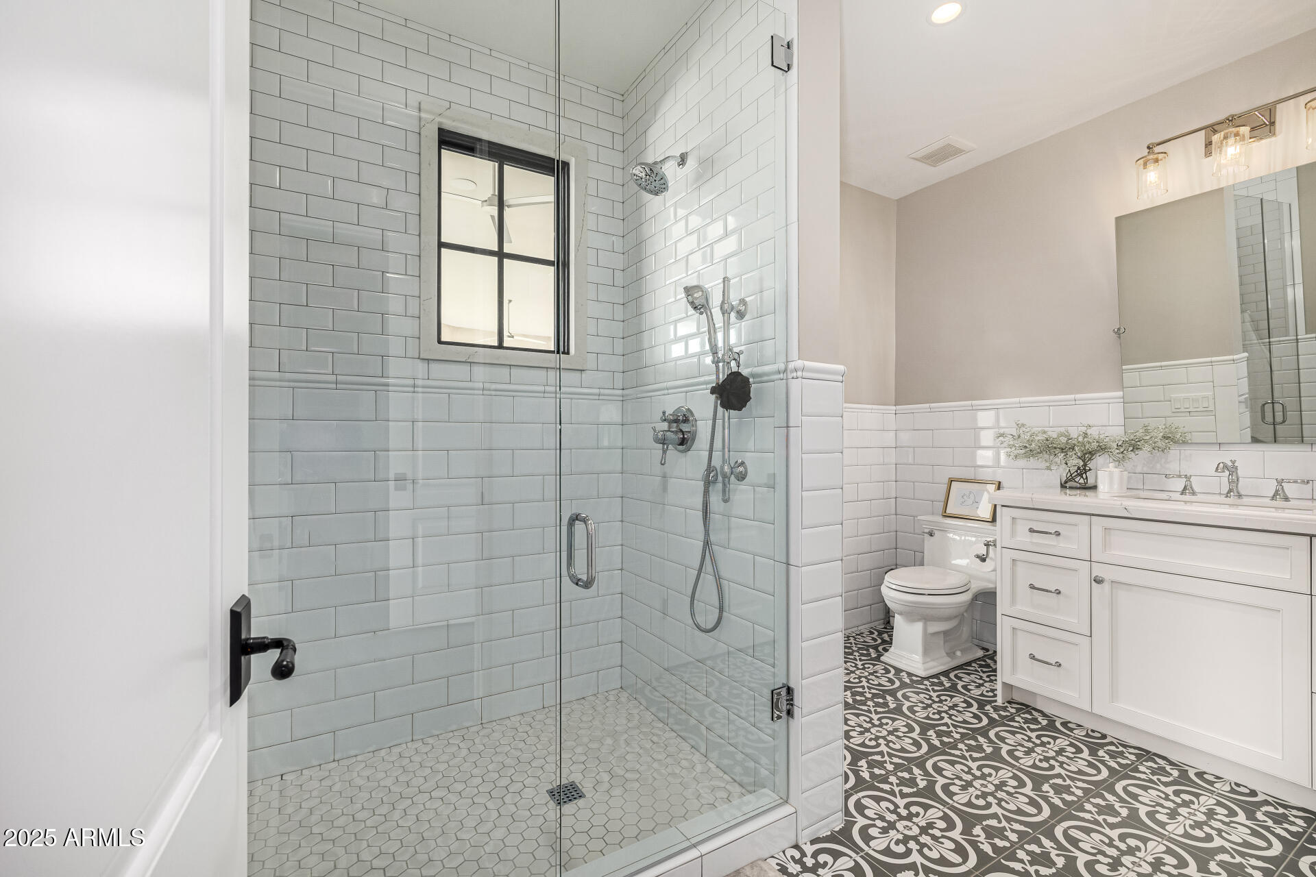 577 W HORSESHOE Place