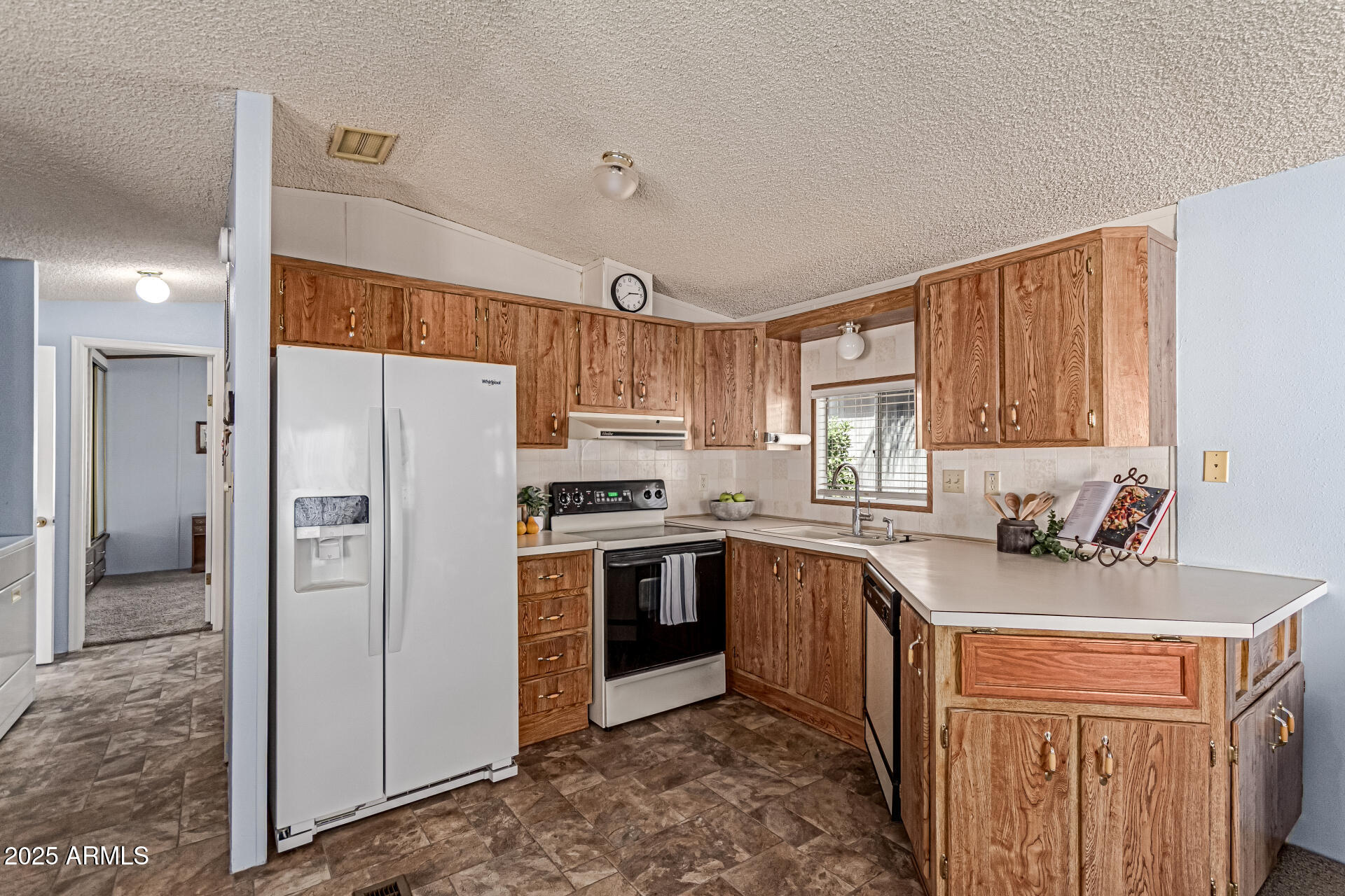 5735 E MCDOWELL Road, 277