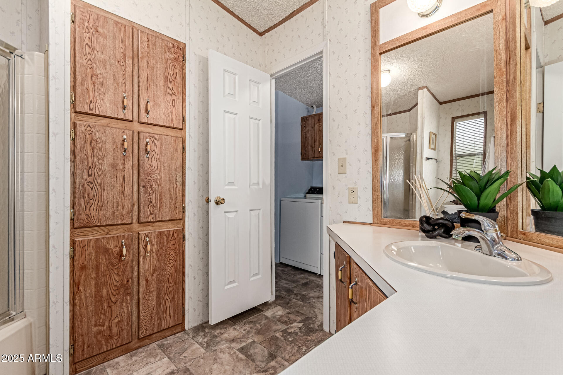 5735 E MCDOWELL Road, 277