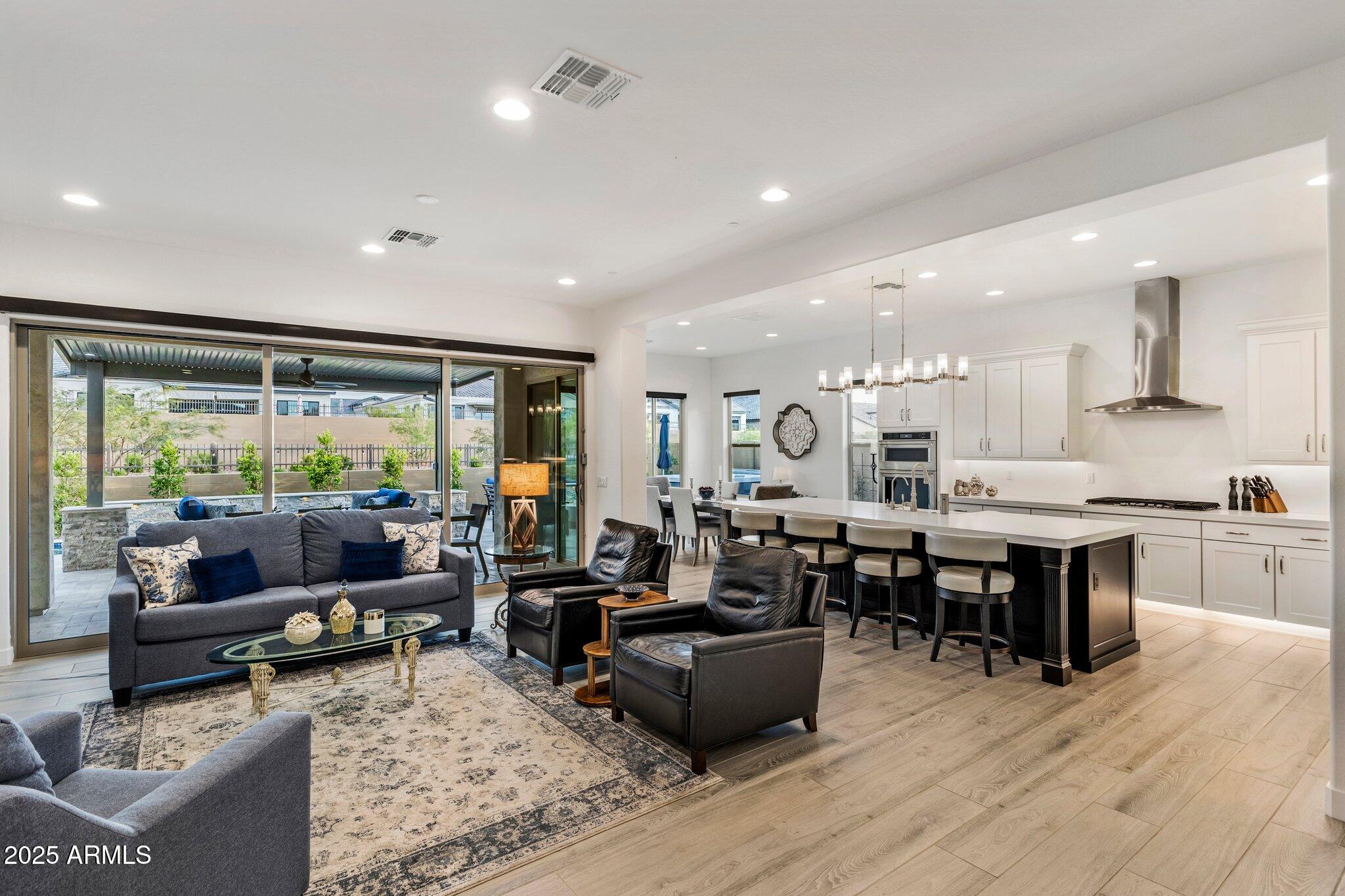 5931 E SIERRA MORENA Street