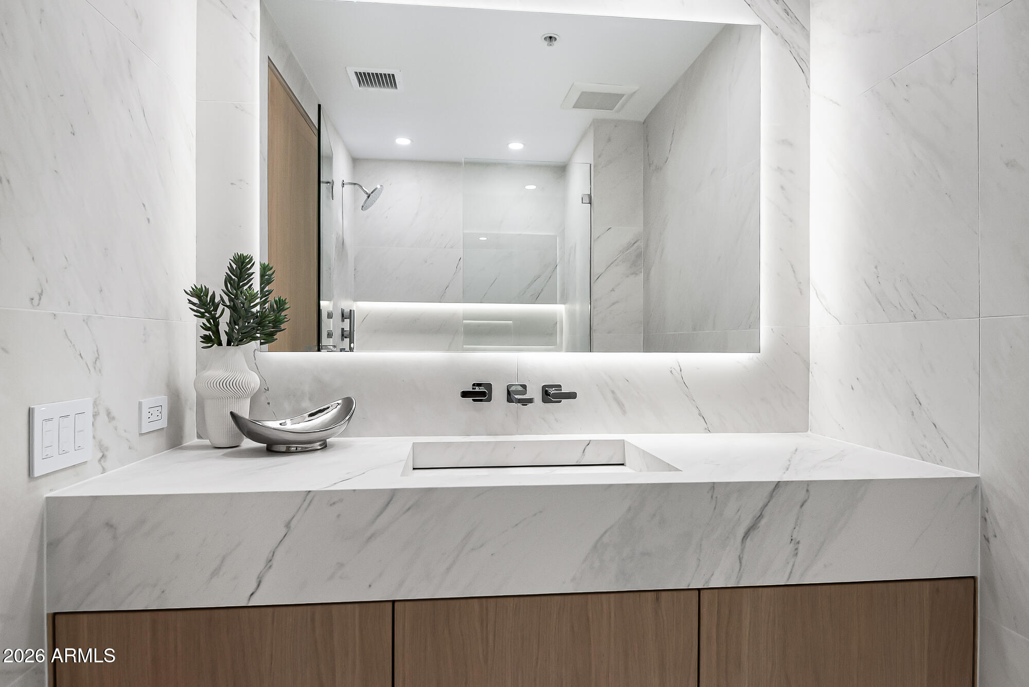 7157 E RANCHO VISTA Drive, 7006