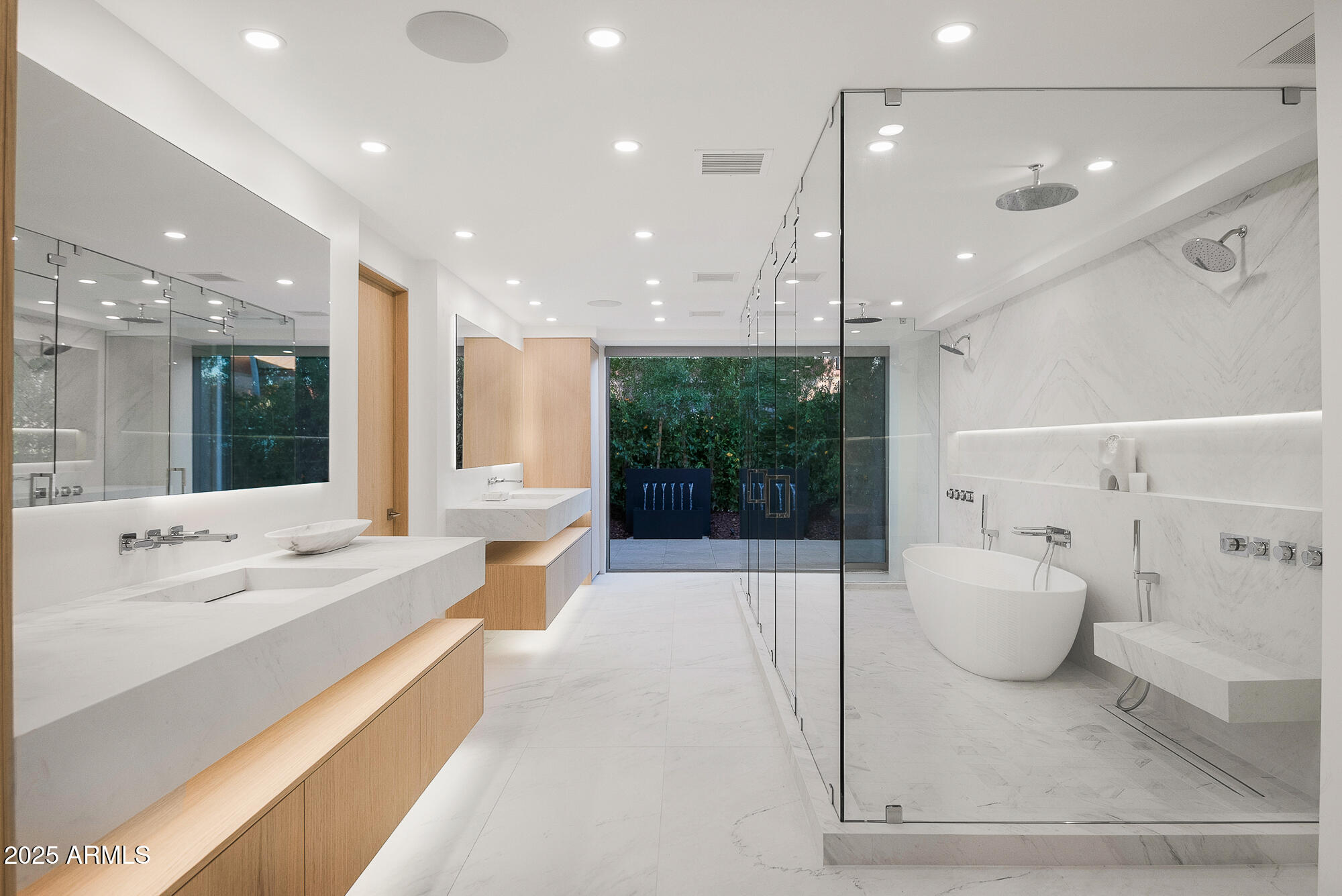 7157 E RANCHO VISTA Drive, 7006