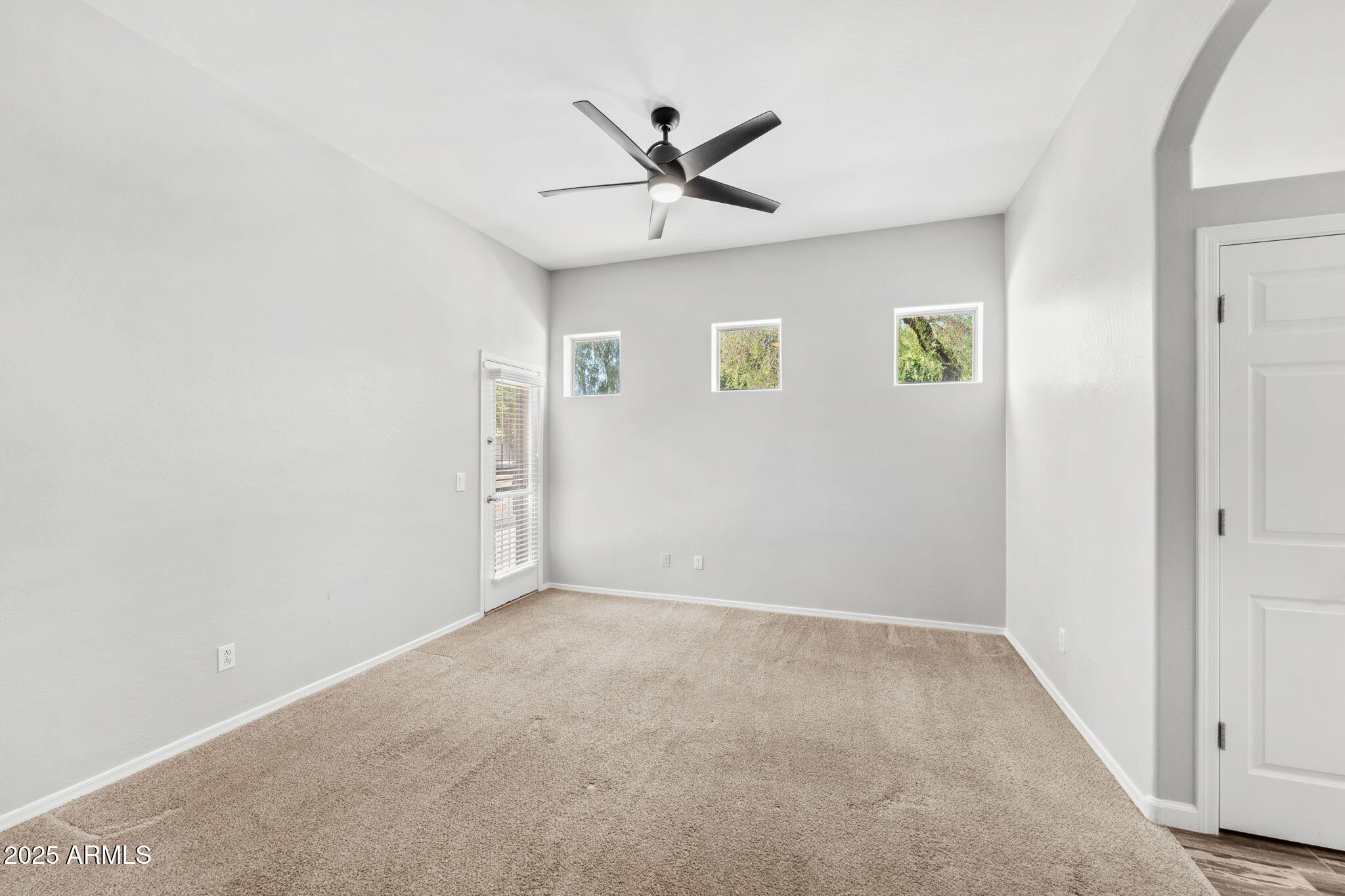 6382 W BLACKHAWK Drive