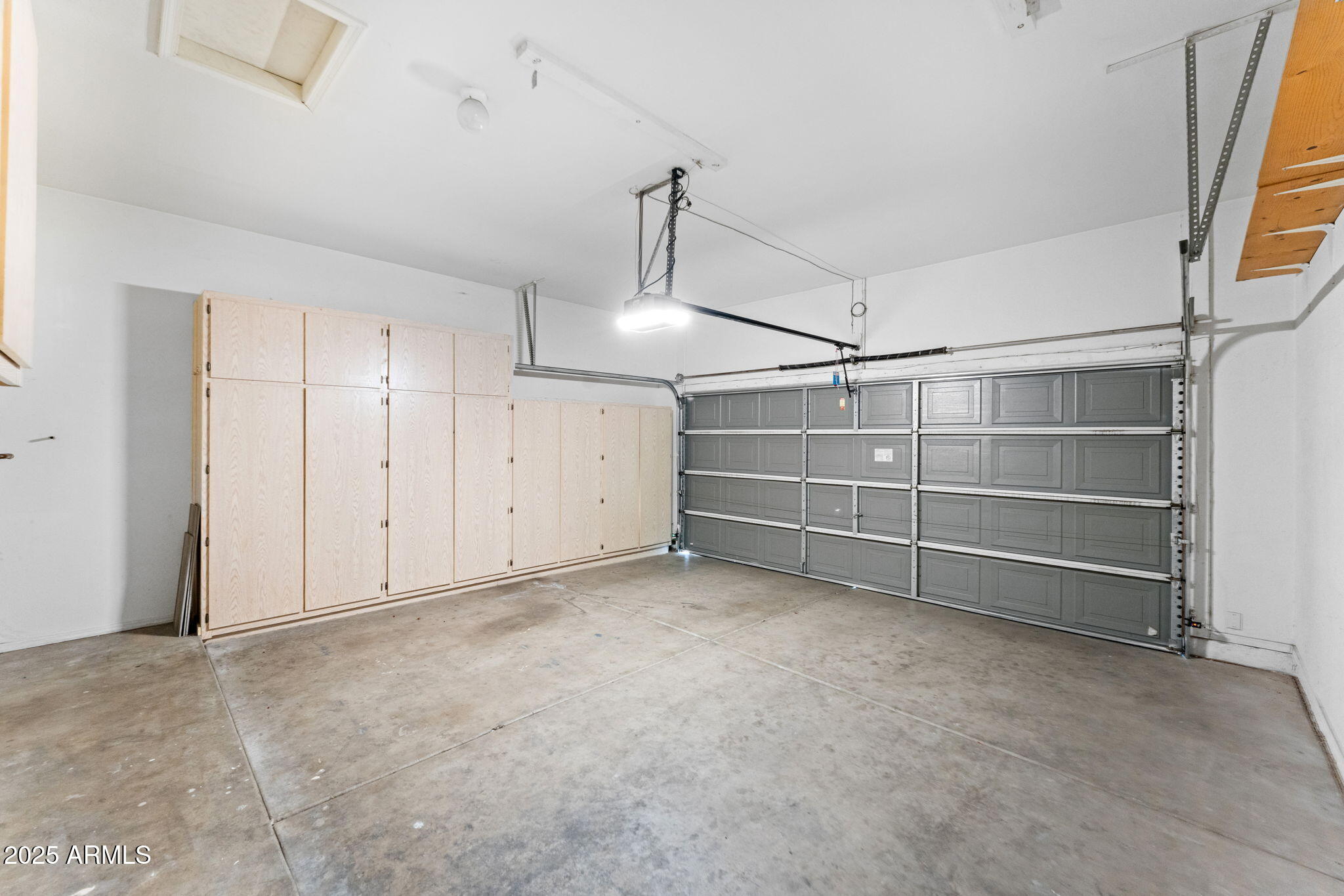 6382 W BLACKHAWK Drive