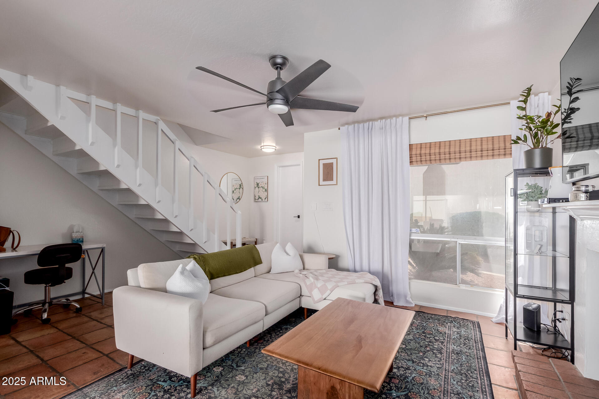 1175 E BELMONT Avenue