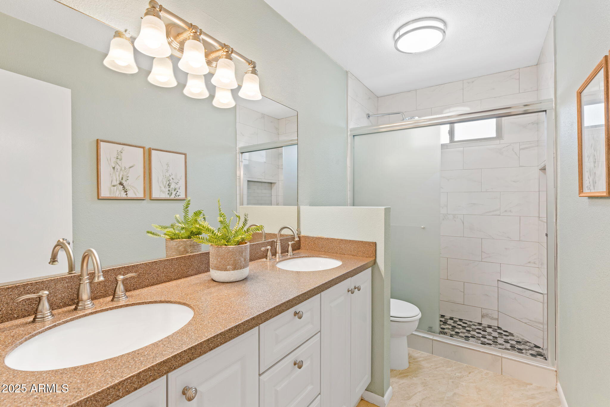 3302 E MALAPAI Drive