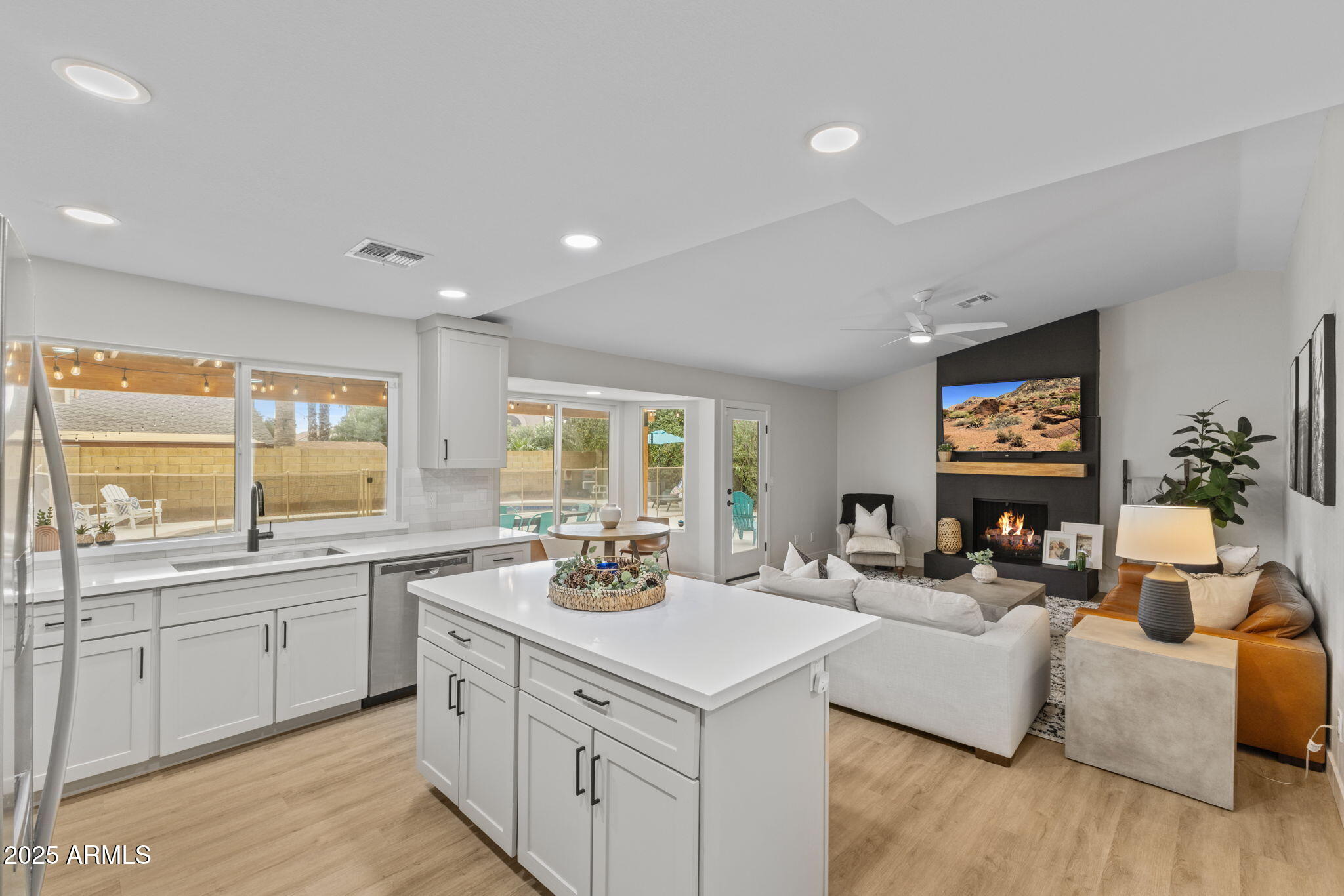 5009 E PARADISE Lane