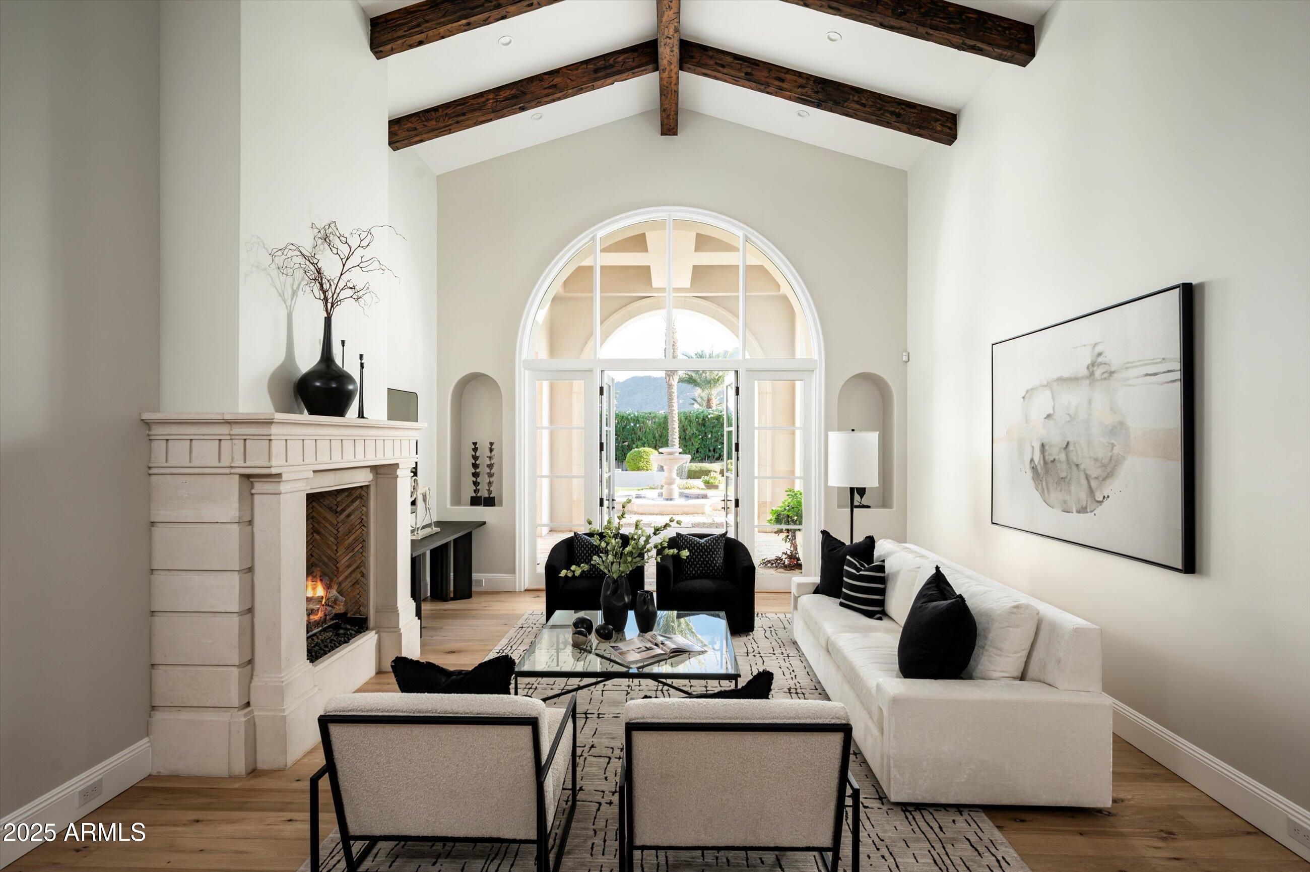 5729 E JOSHUA TREE Lane