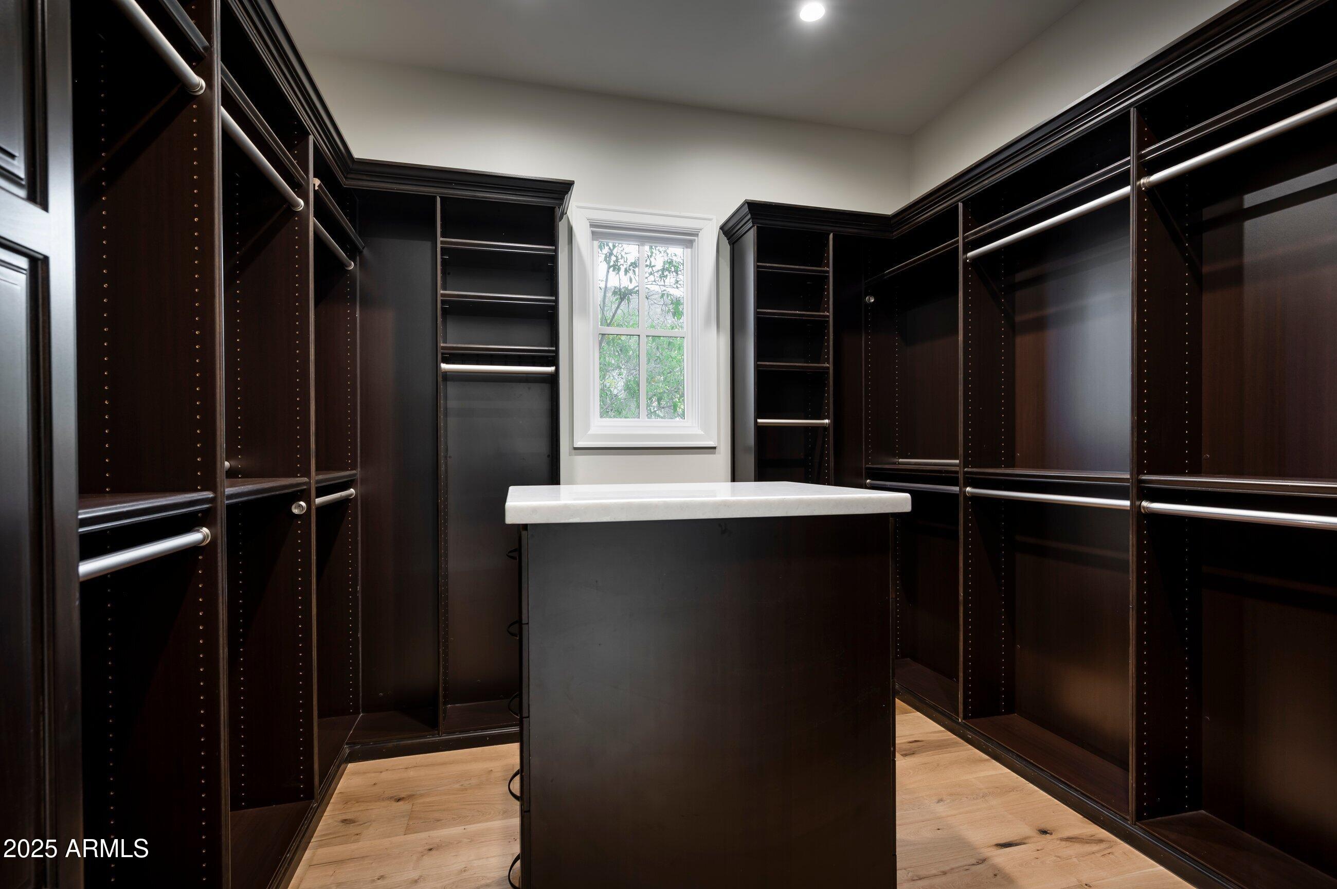 5729 E JOSHUA TREE Lane