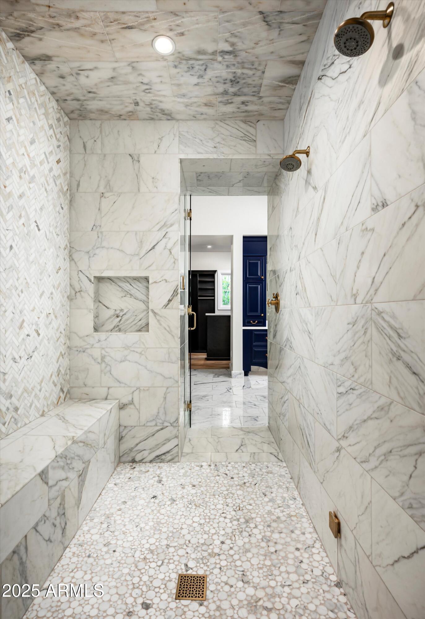 5729 E JOSHUA TREE Lane