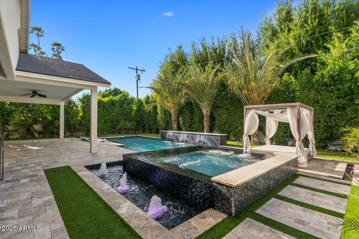 6522 E CALLE DEL MEDIA