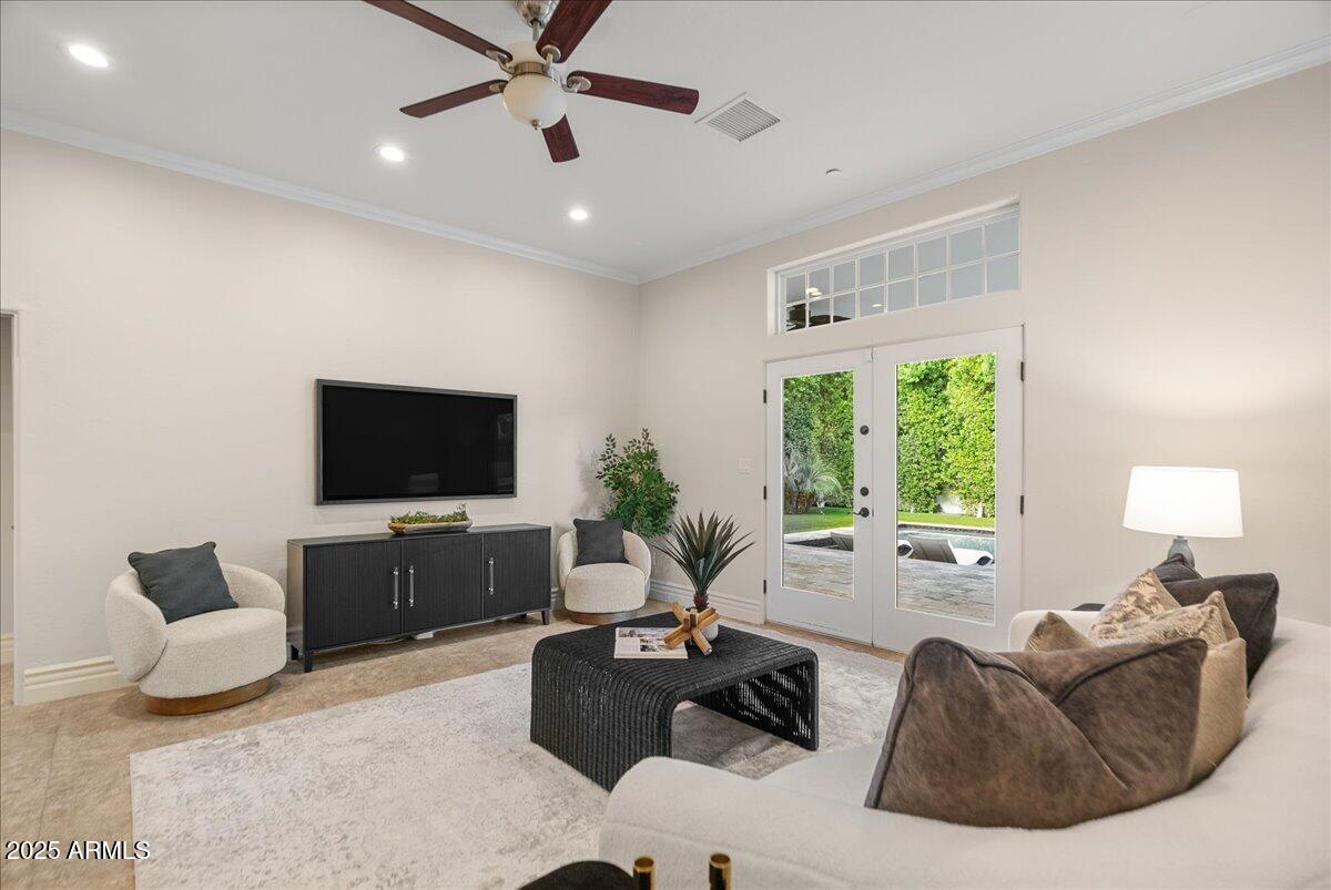 6522 E CALLE DEL MEDIA