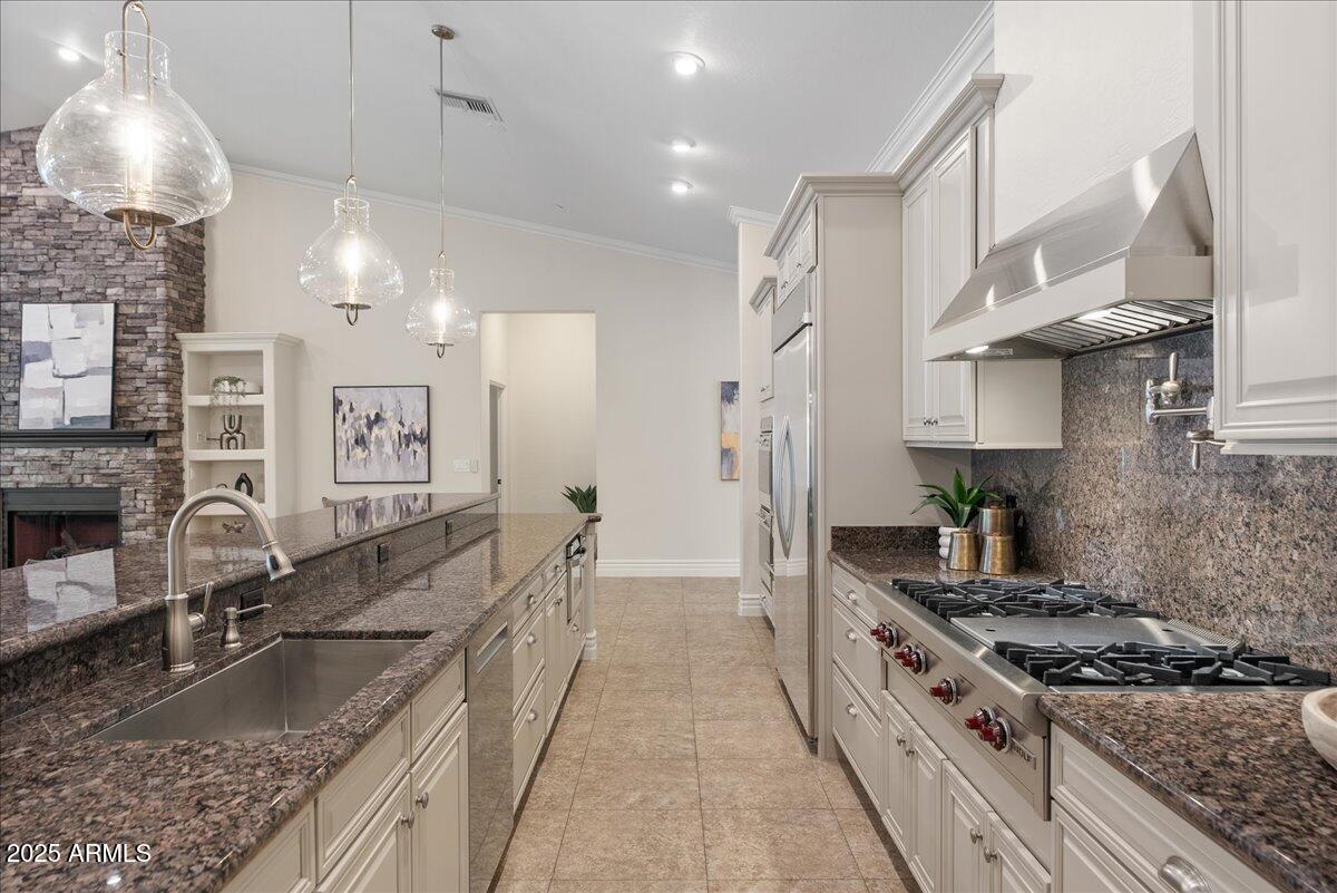 6522 E CALLE DEL MEDIA