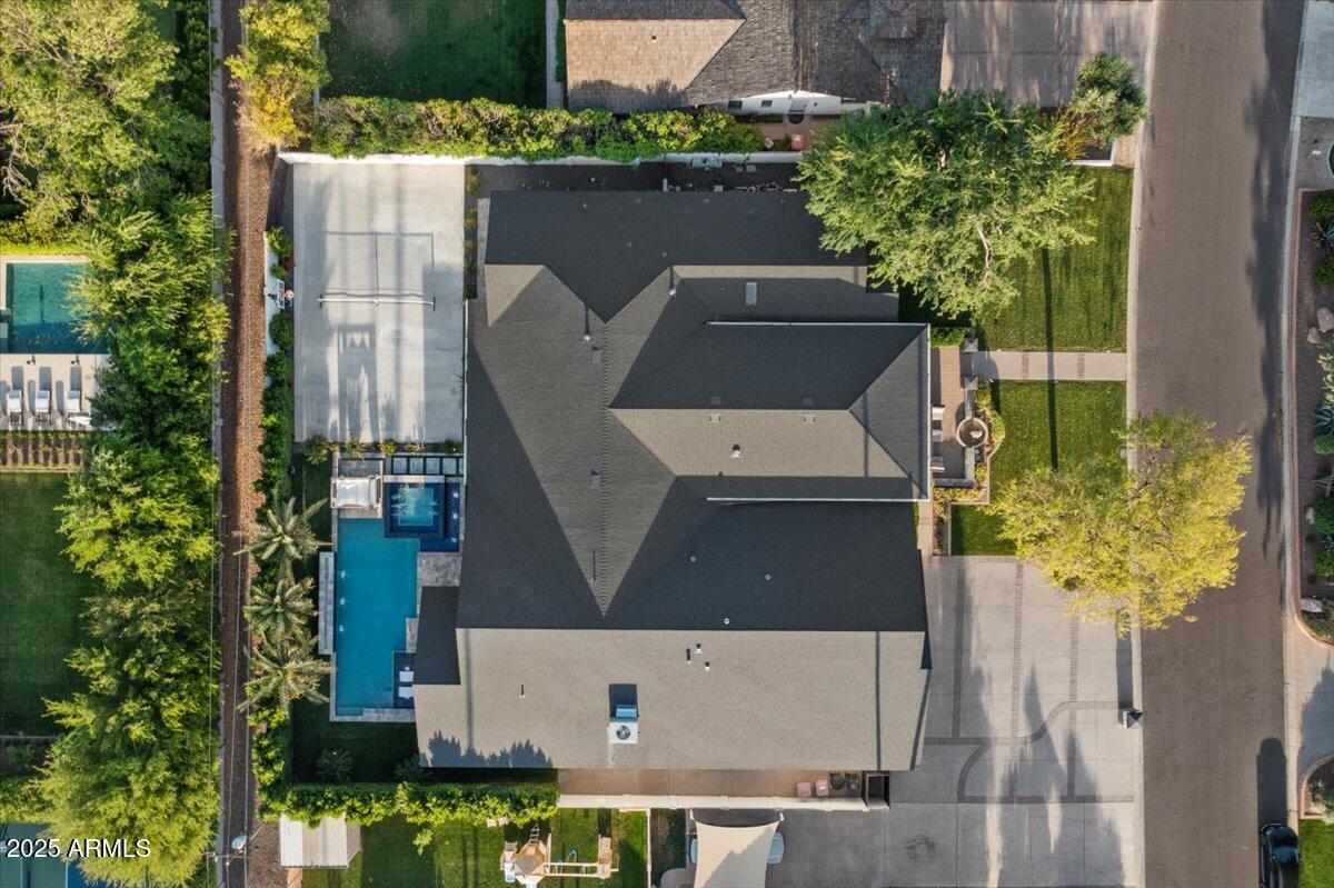 6522 E CALLE DEL MEDIA