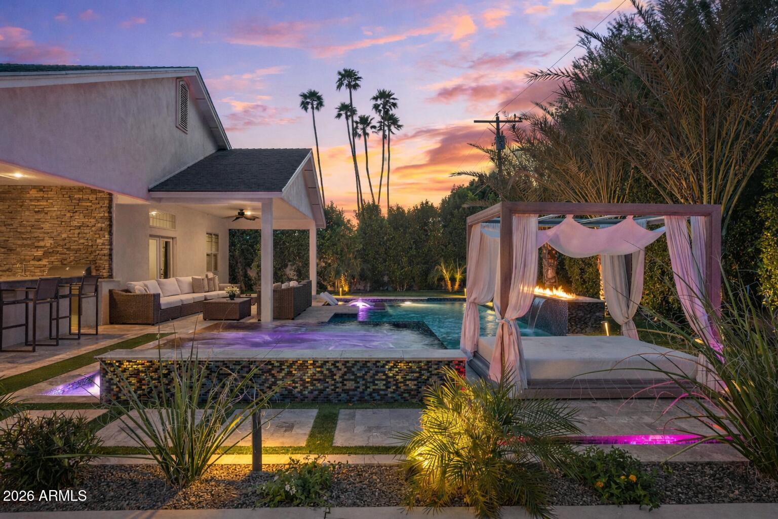 6522 E CALLE DEL MEDIA