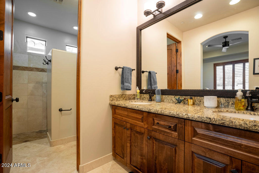 36482 N BOULDER VIEW Drive