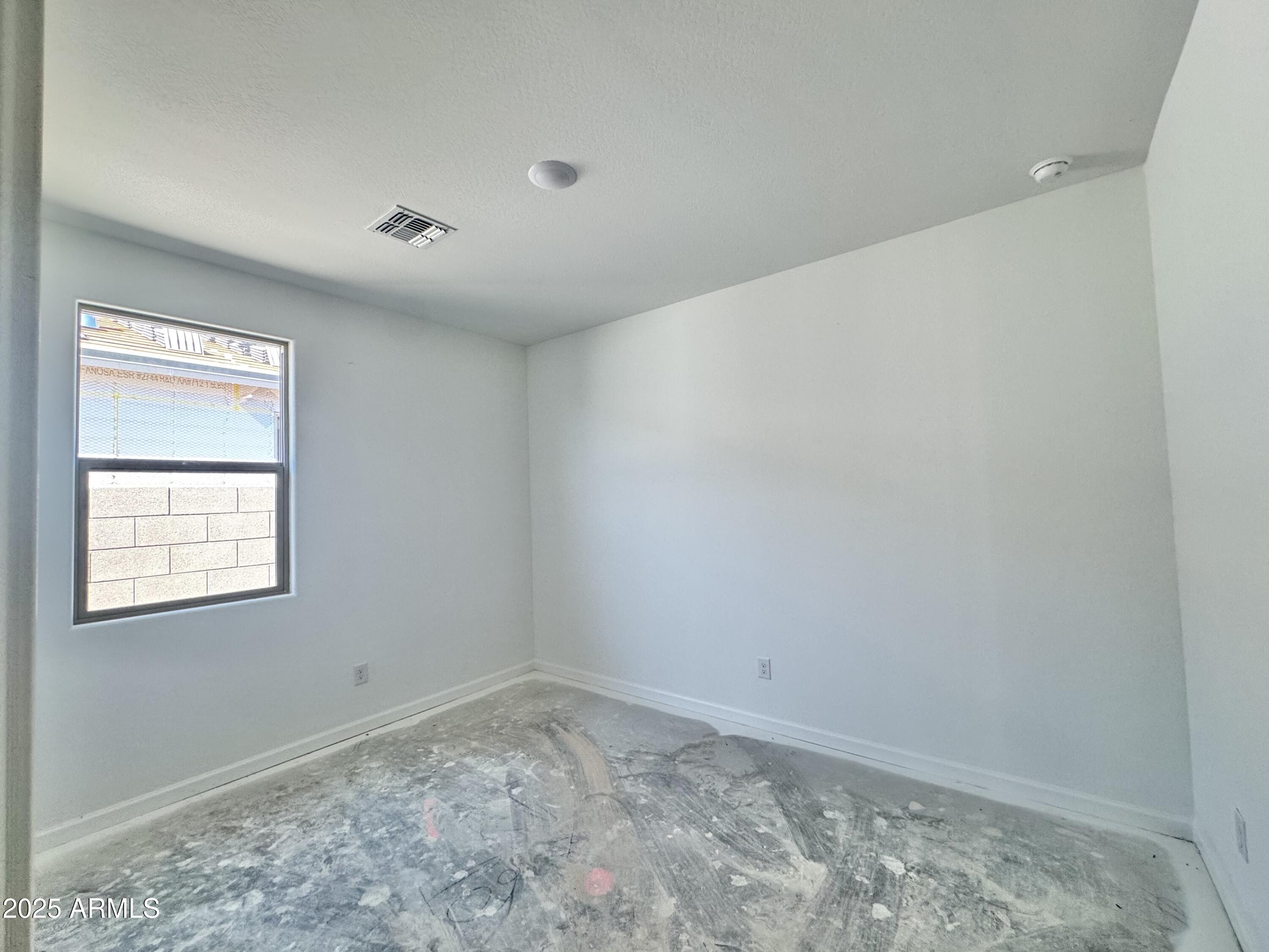 15732 W CAMDEN Avenue