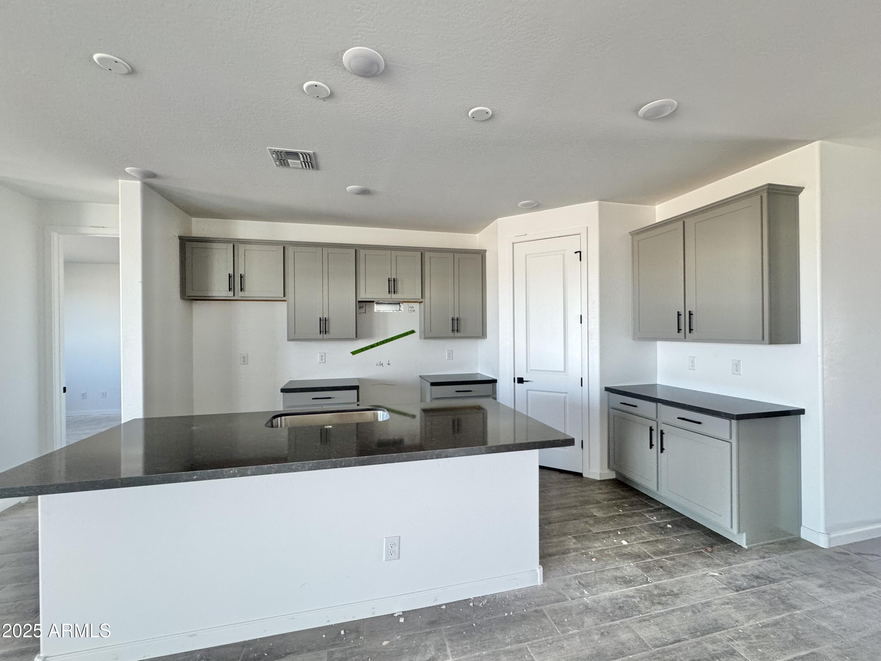 15732 W CAMDEN Avenue