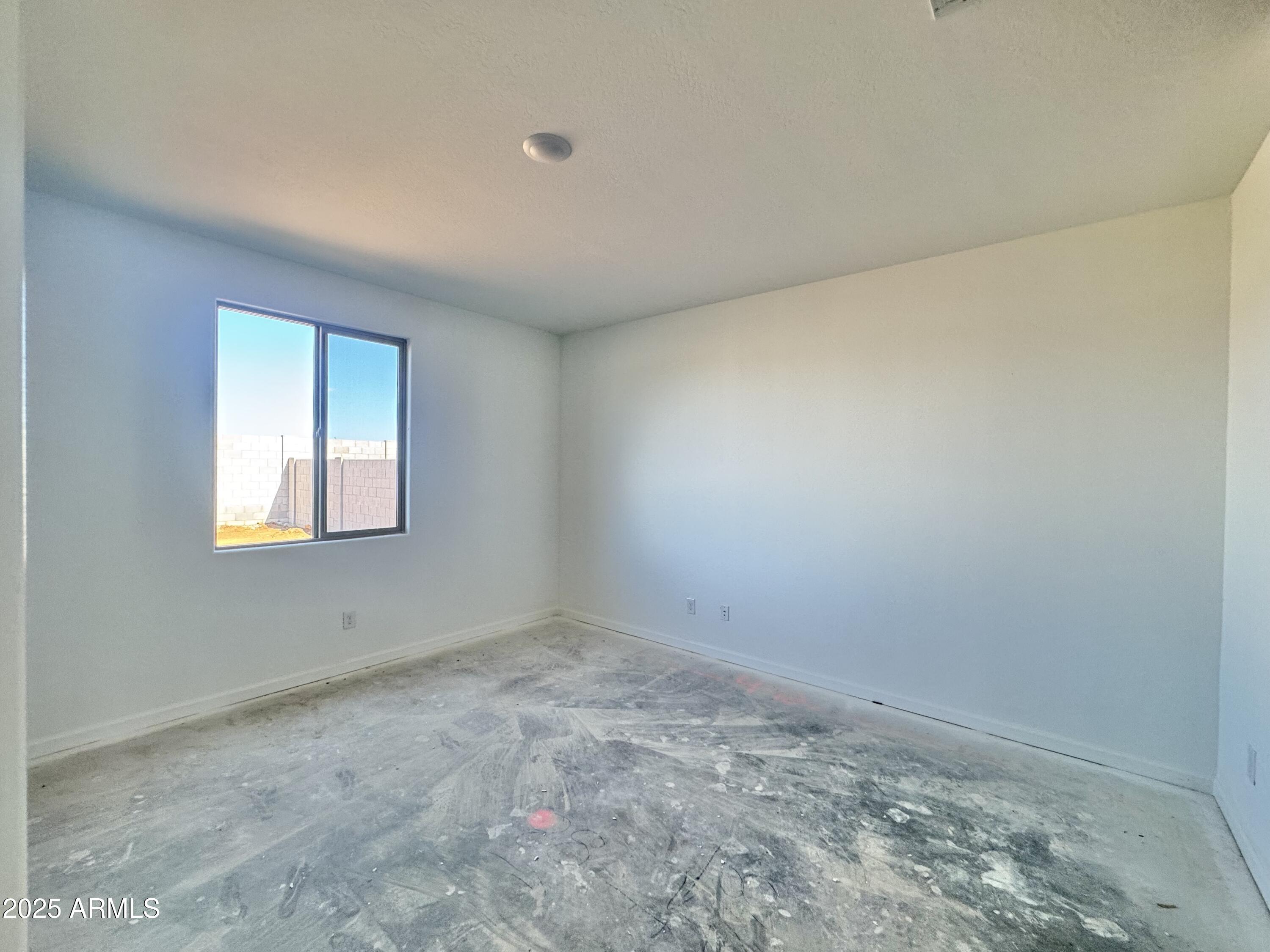 15732 W CAMDEN Avenue