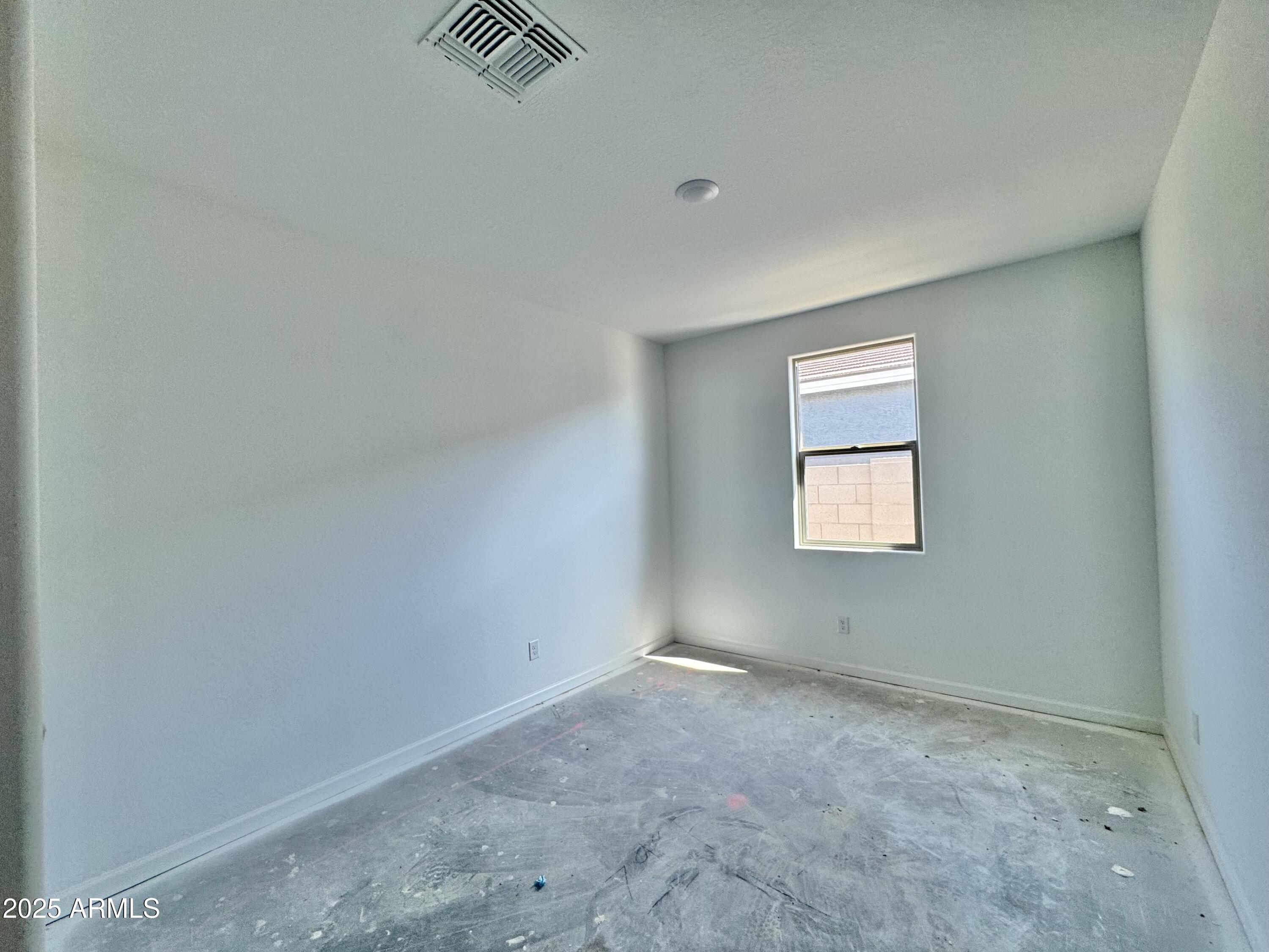 15732 W CAMDEN Avenue